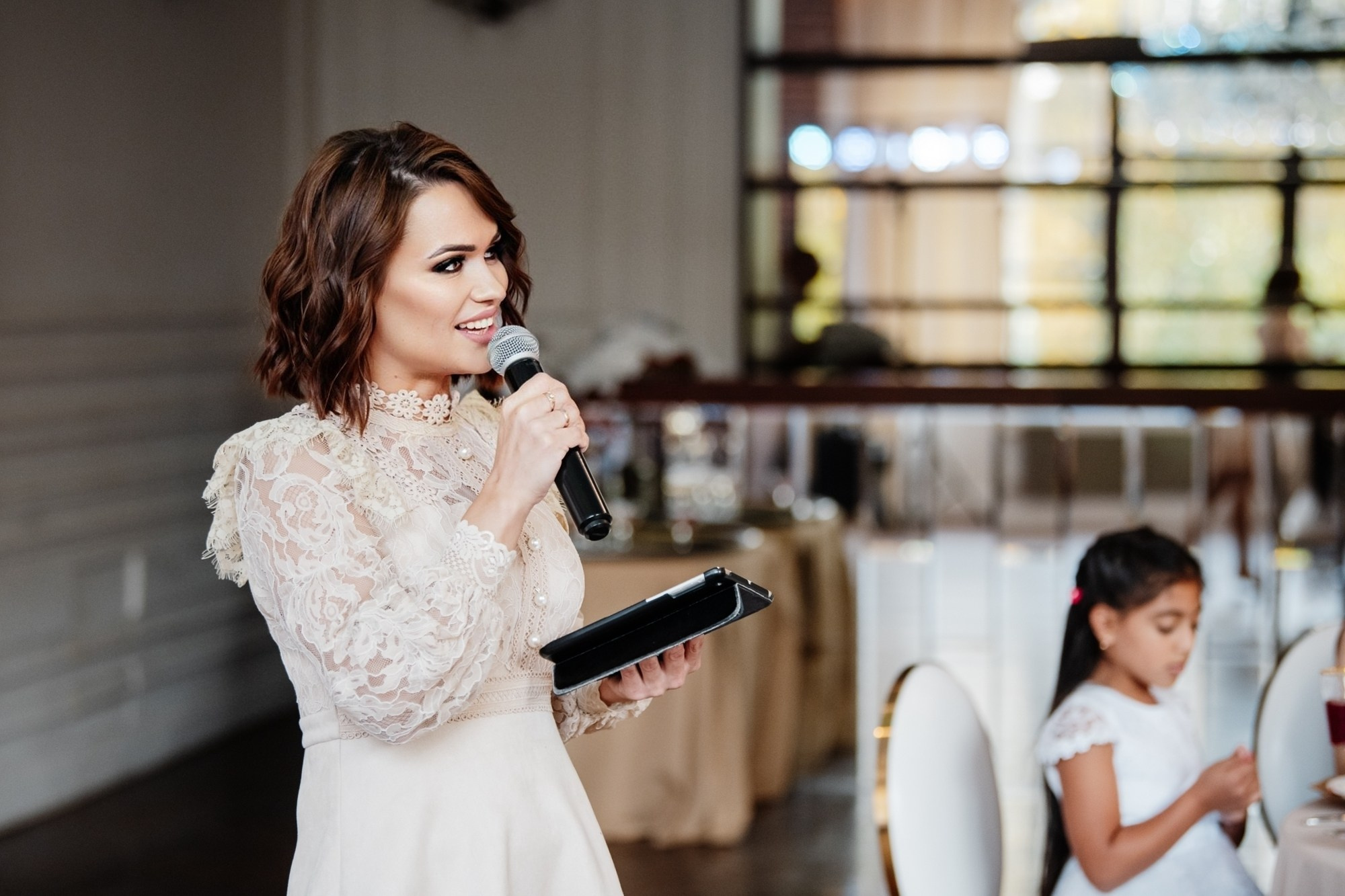 Ведущая Наталья Бойчук. Проведение свадеб в Москве и Московской области. Ведущий на свадьбу в Москве. Свадебная ведущая в Москве.