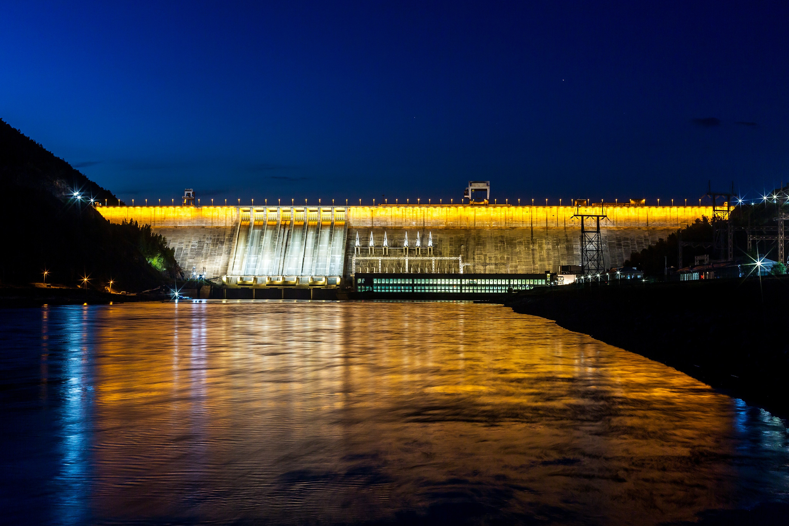 Зейская ГЭС. OLGA OLEYNIKOVA Пространство, люди, смыслы