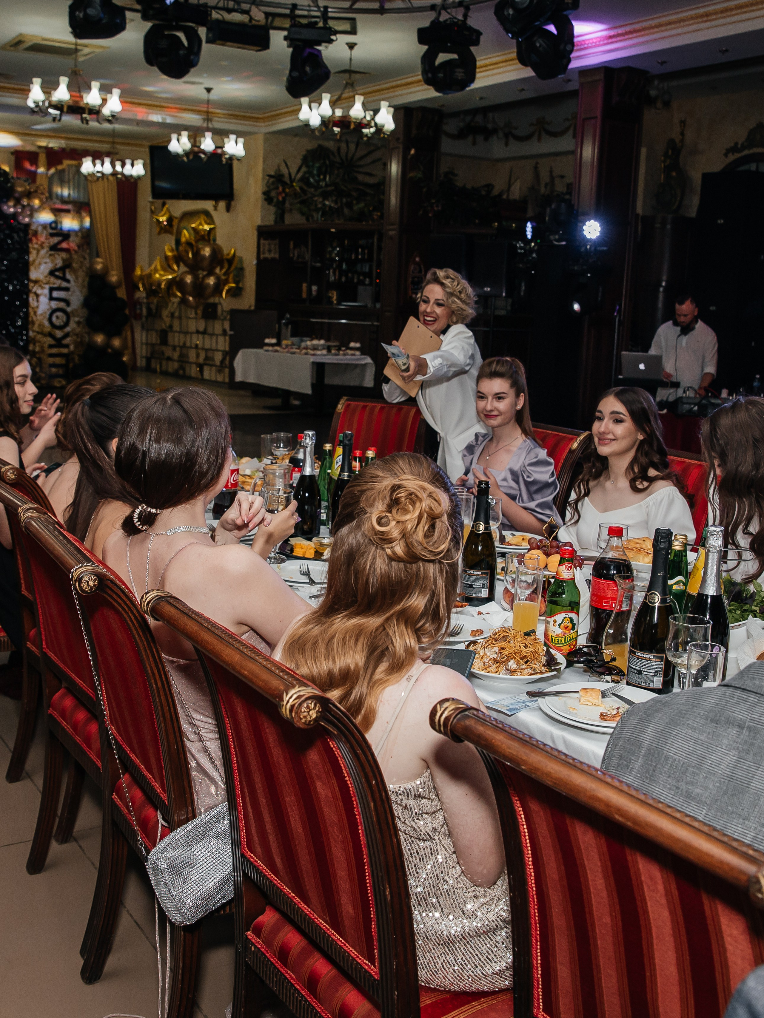 Выпускной 11 класс. Фотограф Любава Колесник. Выпускные альбомы в Крымском районе