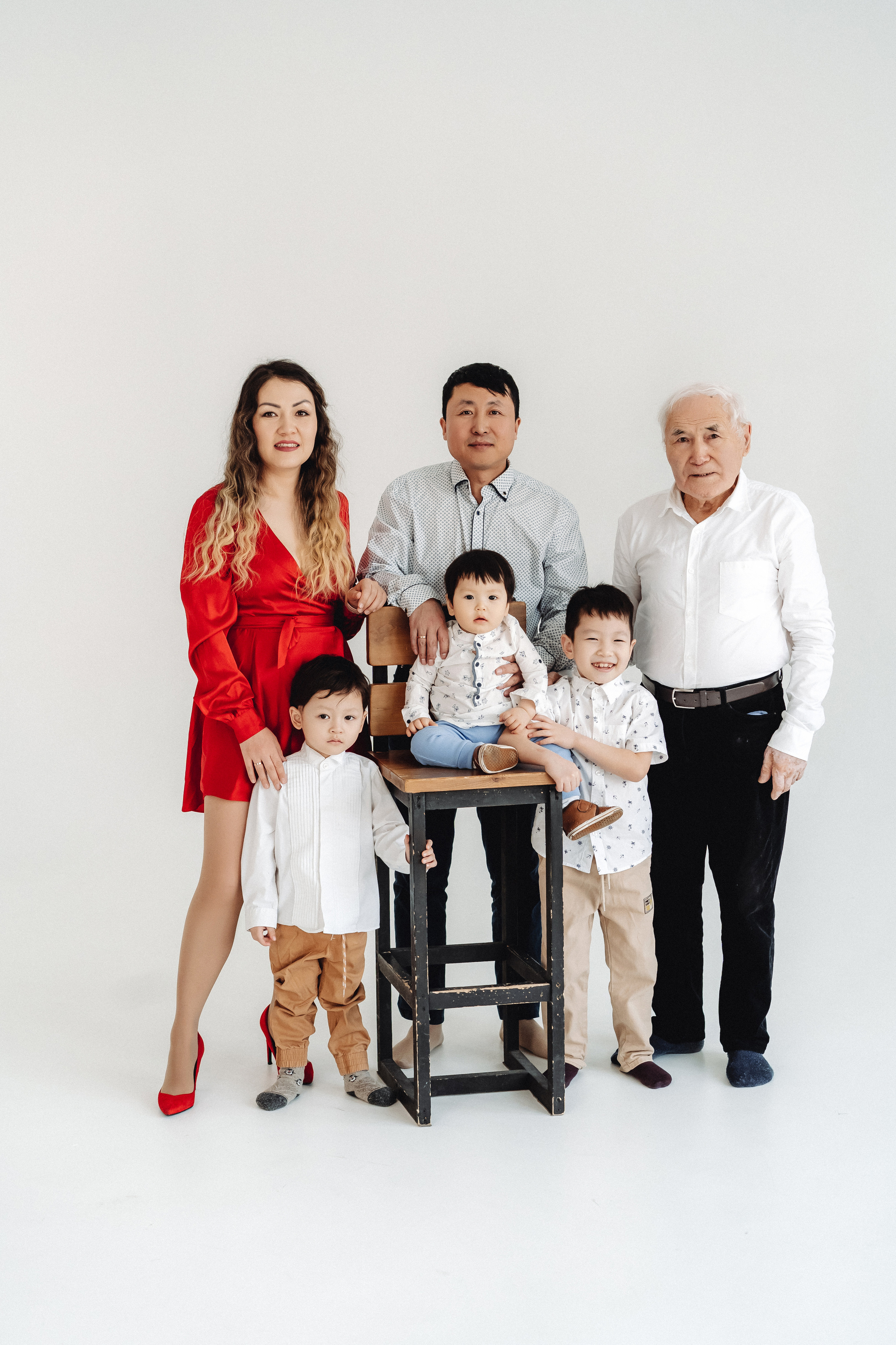 В студии и дома. Семейный и контент фотограф в Красноярске Власова Екатерина