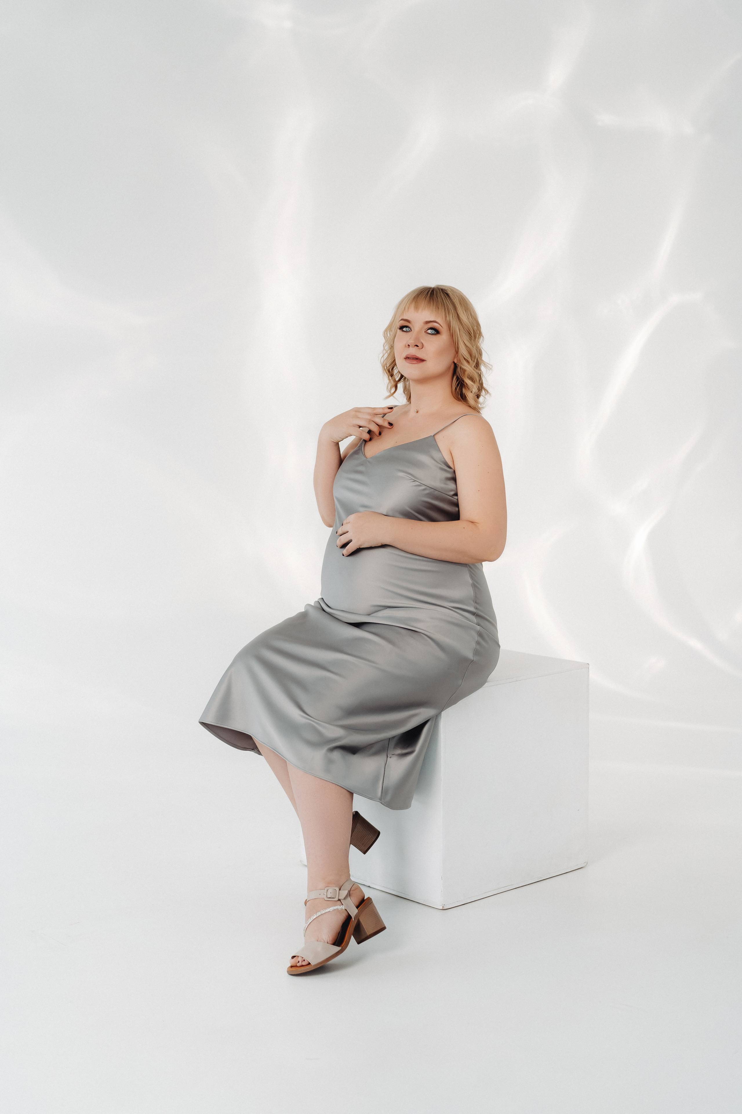 В студии. Семейный и контент фотограф в Красноярске Власова Екатерина