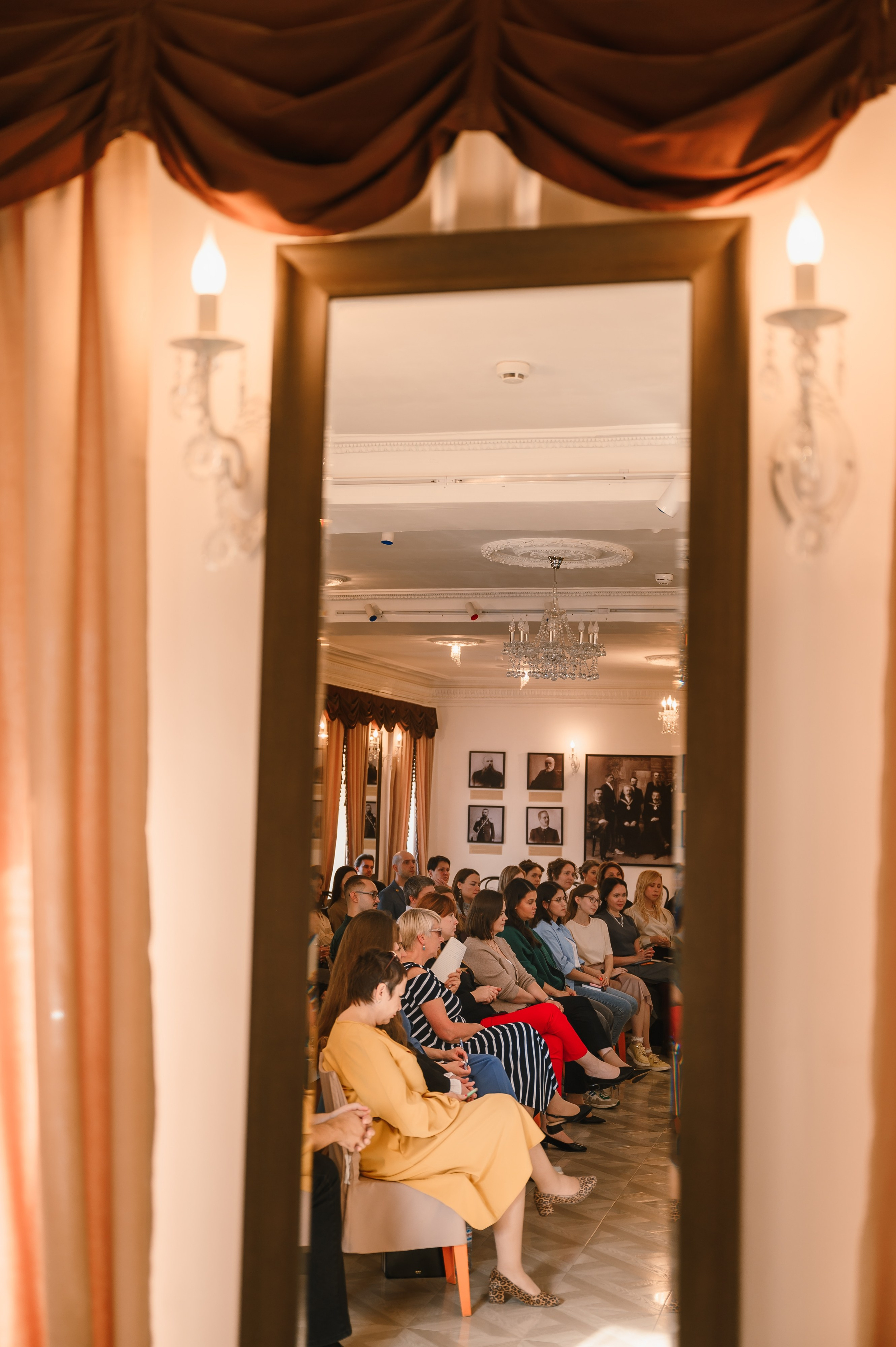 «Евгений Онегин»: лекция в особняке. Wedding and family photographer USA