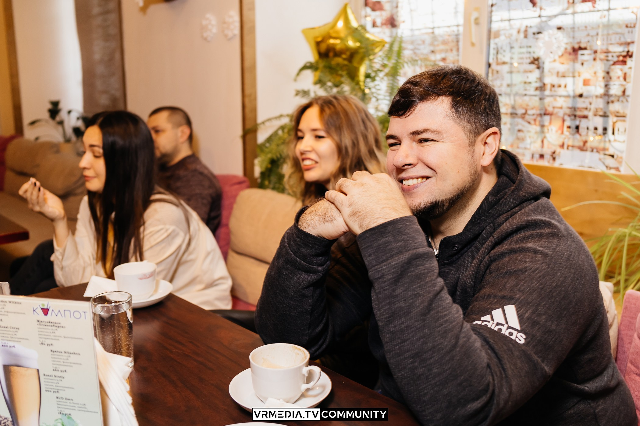 Новогодний вечер в кафе «КАмпот»