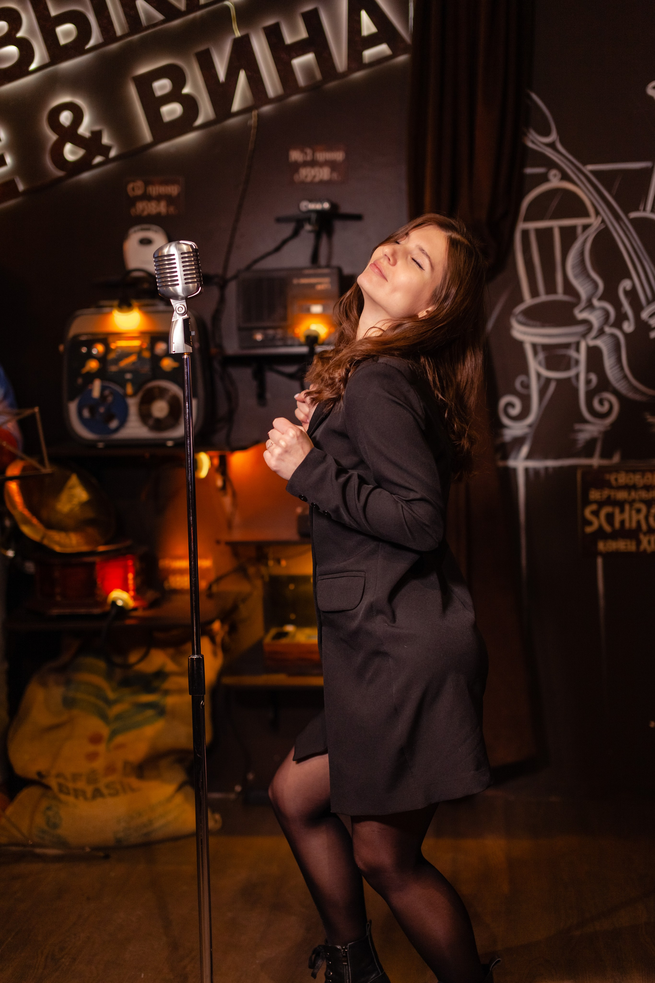 Праздники, лекции, культурные встречи, бранчи. Двойняшки-фотографы Анна и Анастасия в Санкт-Петербурге