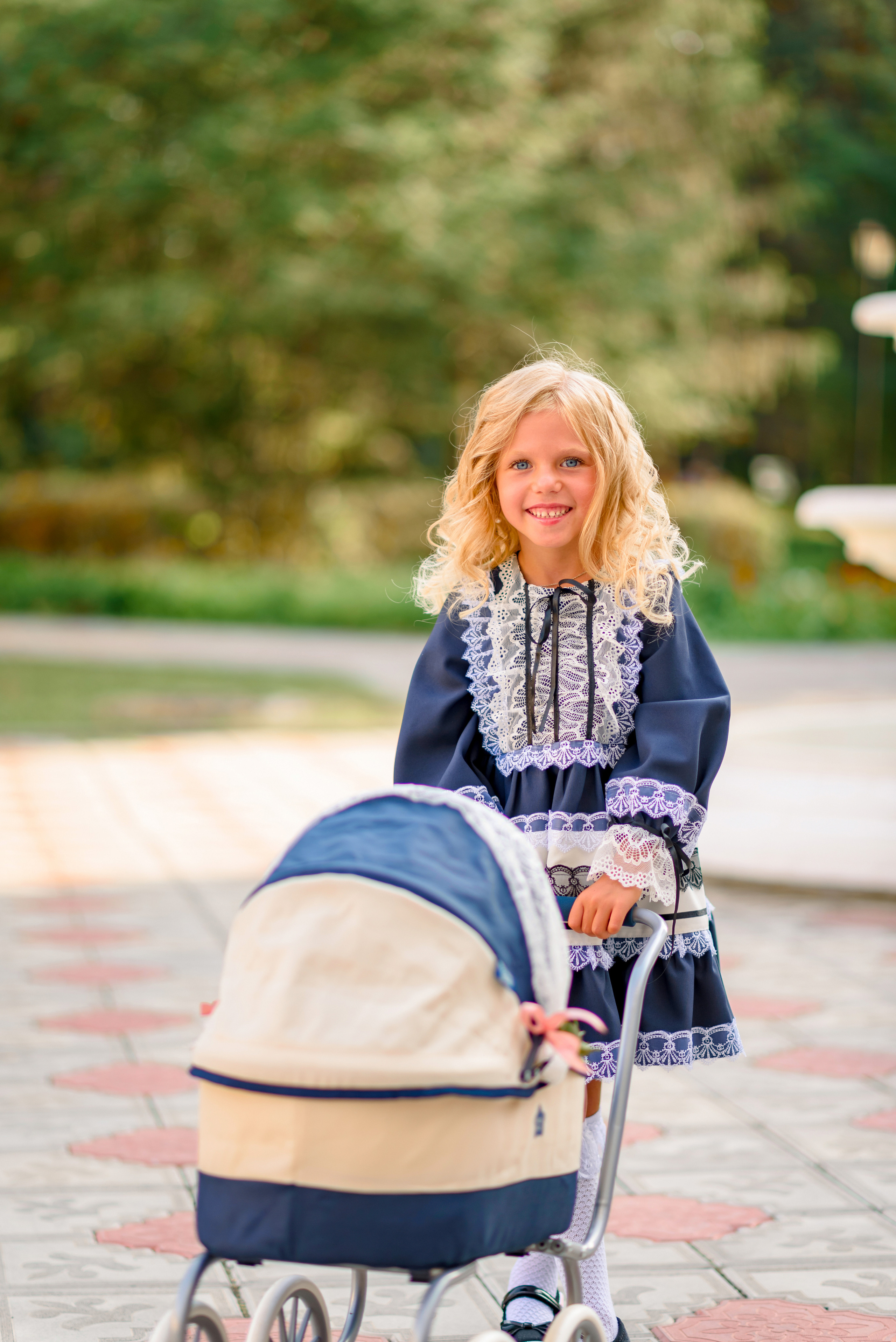 Аленка с коляской. Катя Барбус Фотограф Пермь