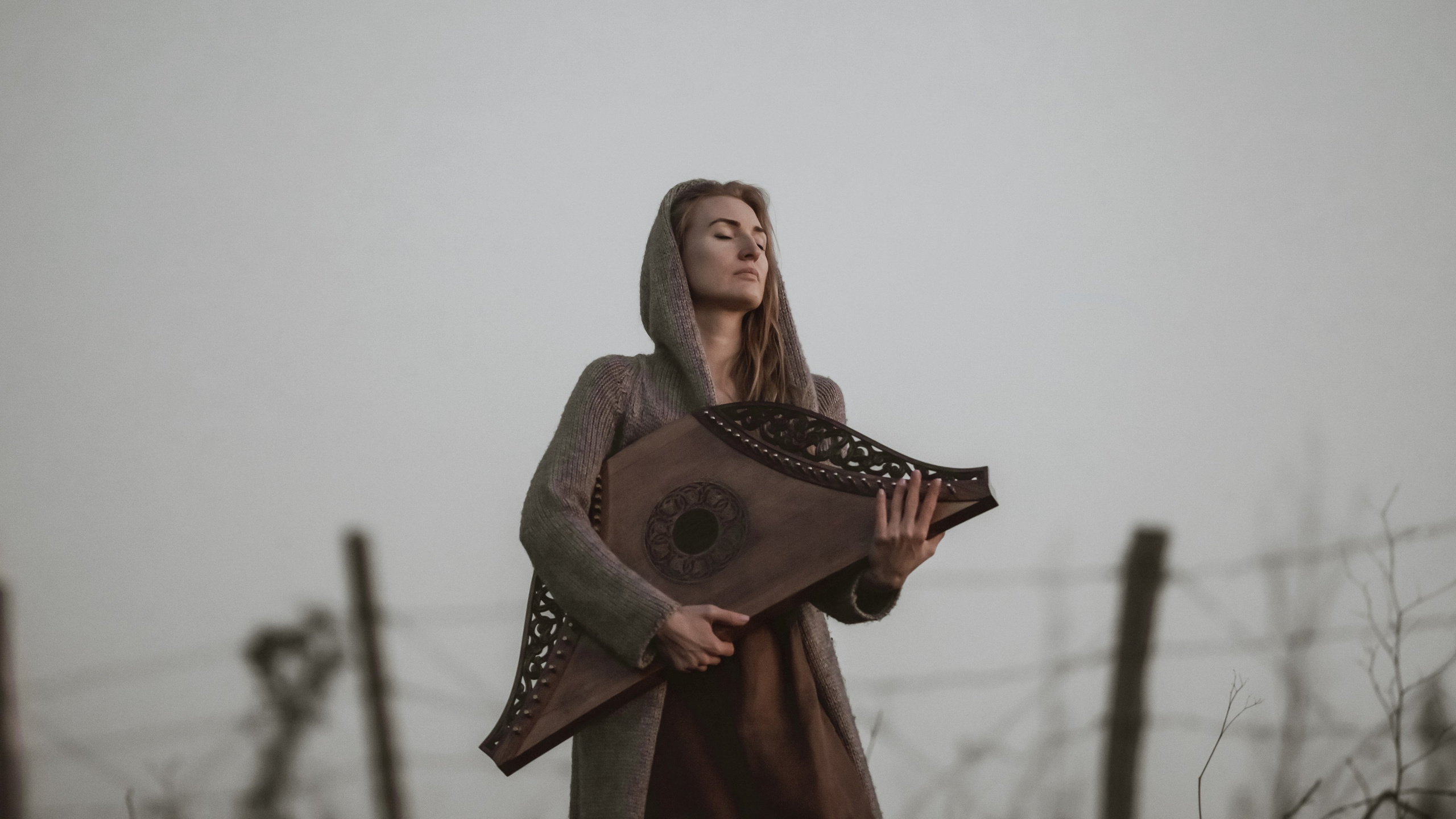 ПОРТРЕТ С ГУСЛЯМИ. Фотограф и Видеограф Артур Гимаев