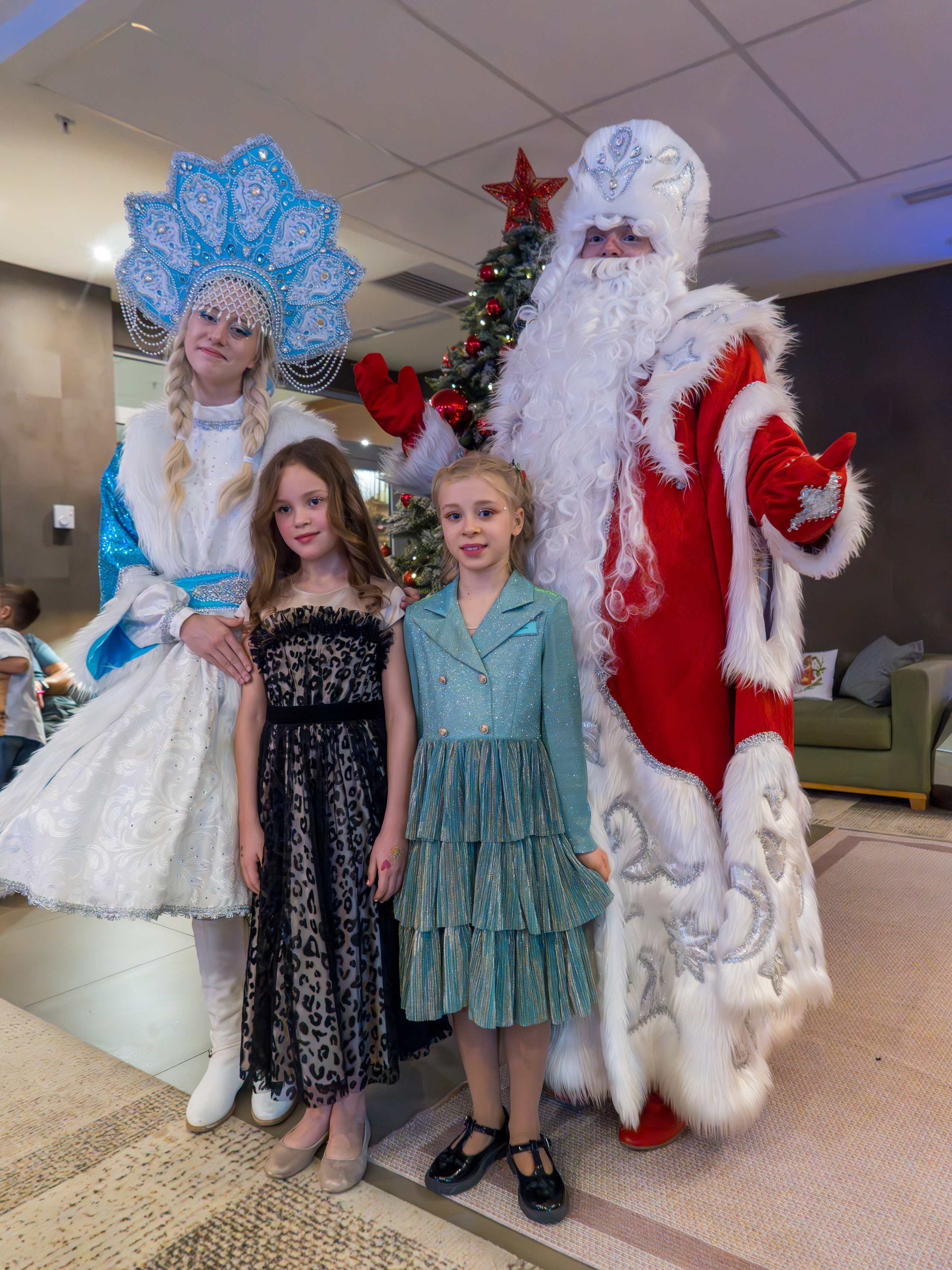 Новый год 2024 в ресторане Эрбелия. Репортажный фотограф в Красной Поляне и Сочи Павлюченко Екатерина