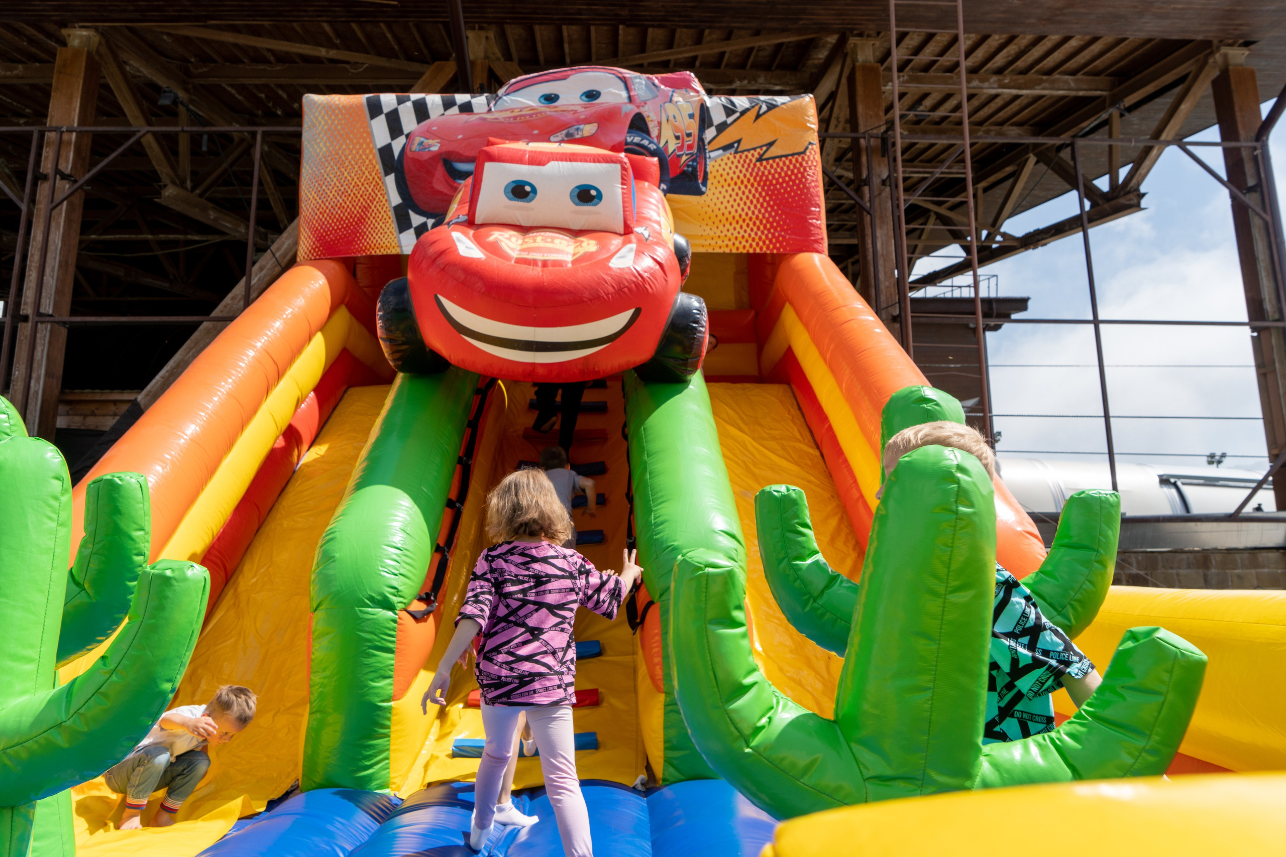 День России на курорте Газпром 2023. Репортажный фотограф в Красной Поляне и Сочи Павлюченко Екатерина