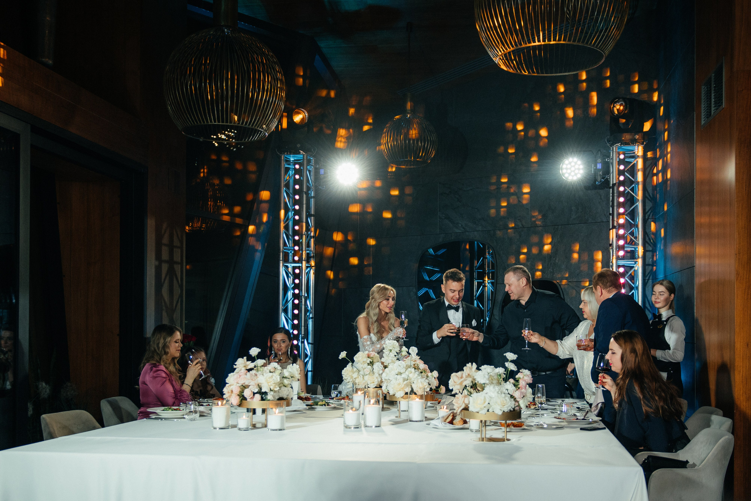 Юлия и Андрей | Свадебный день на 9 человек. Свадебный фотограф Минск РБ