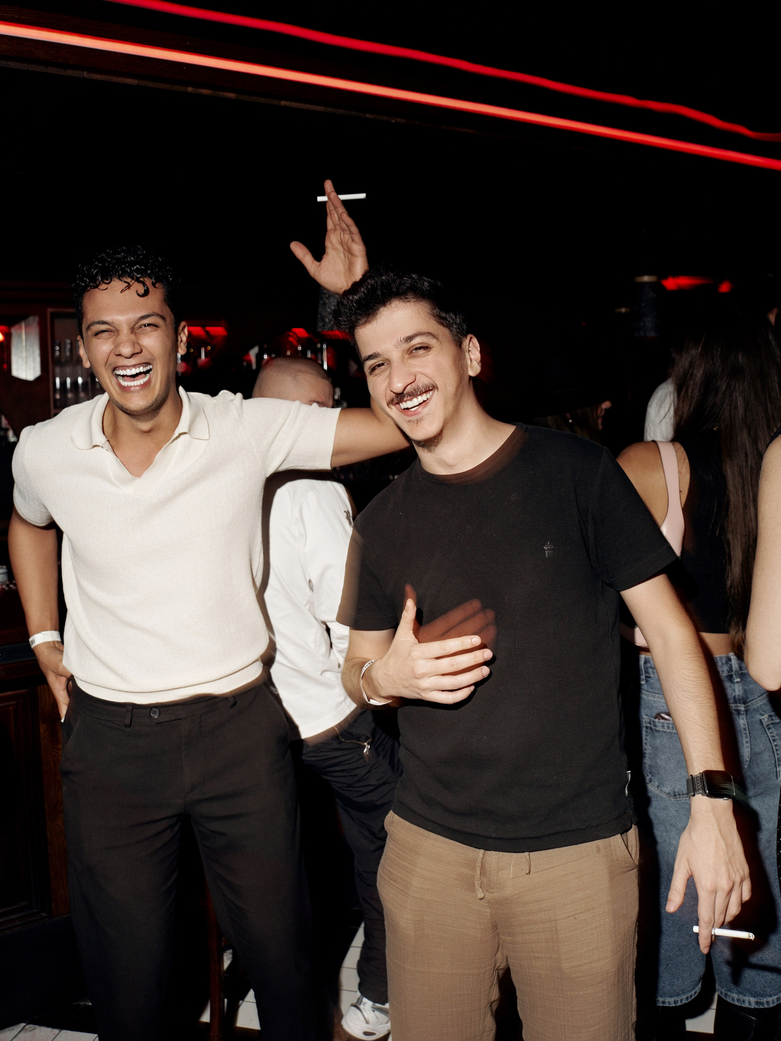 CLUB. NOIZOMAX Художественный фотограф в Дубай