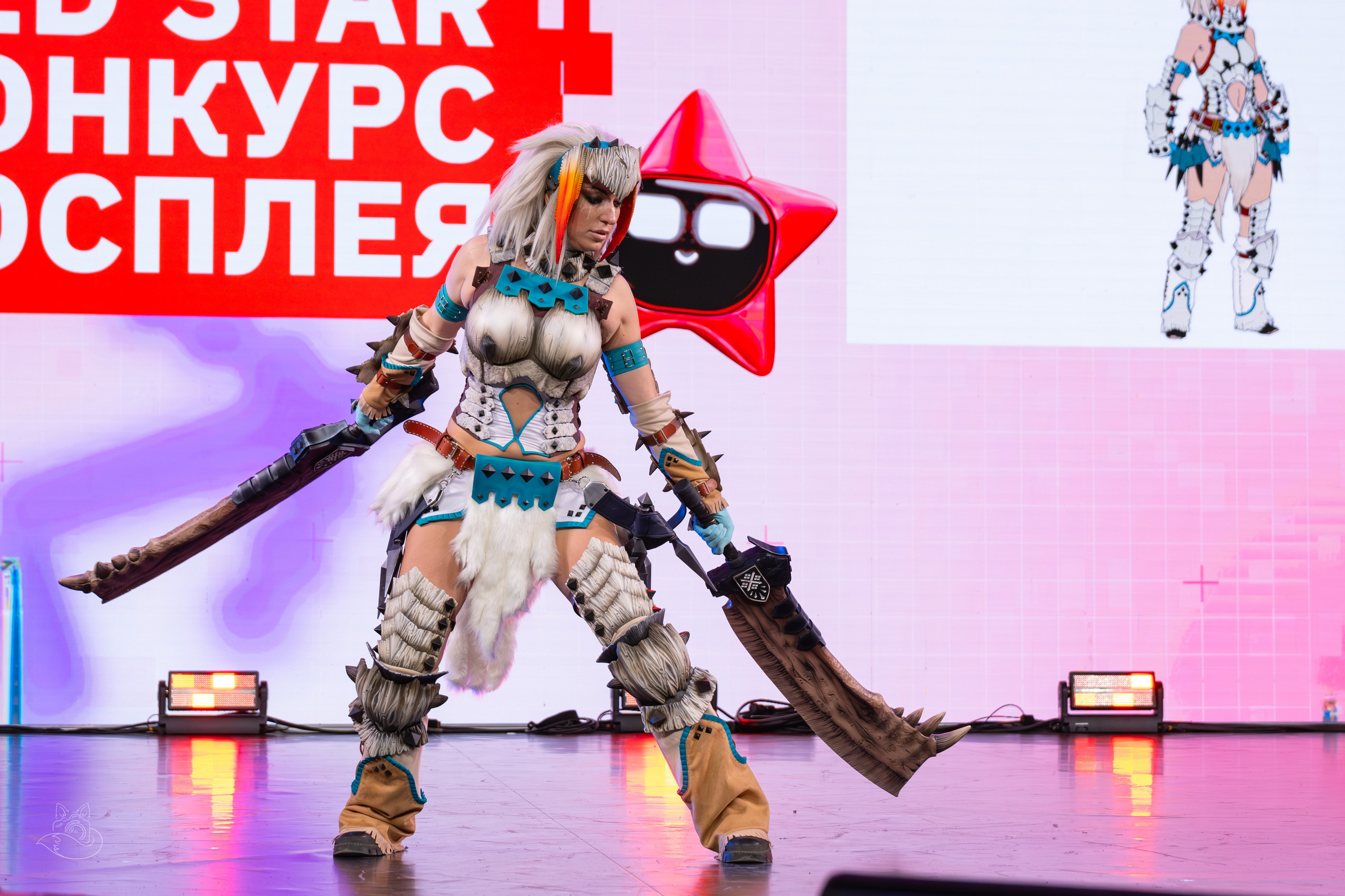 Сцена РЭД ЭКСПО 2024. Косплей фотограф