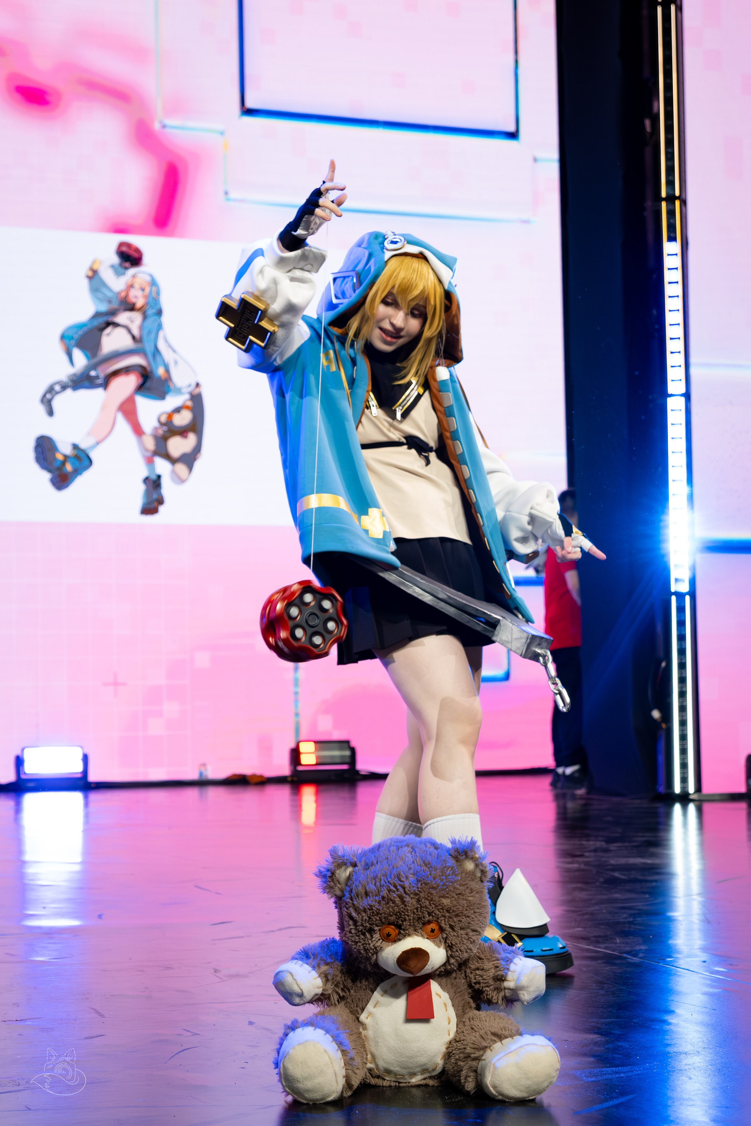 Сцена РЭД ЭКСПО 2024. Косплей фотограф