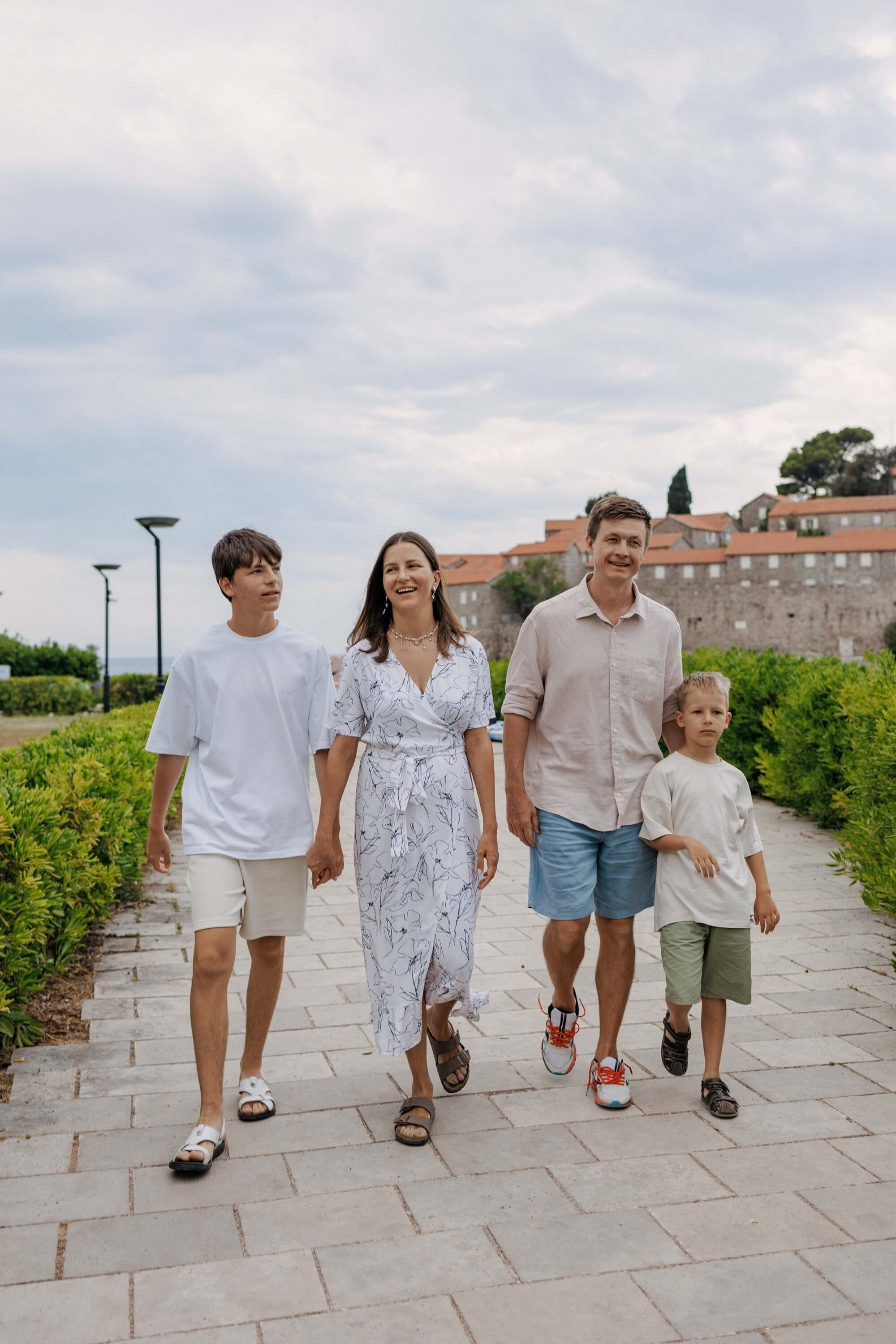 Семейные фотосессии в Черногории. Федор Лемешко — Семейный и Свадебный Лайфстайл фотограф в Таиланде Дубае Грузии Армении