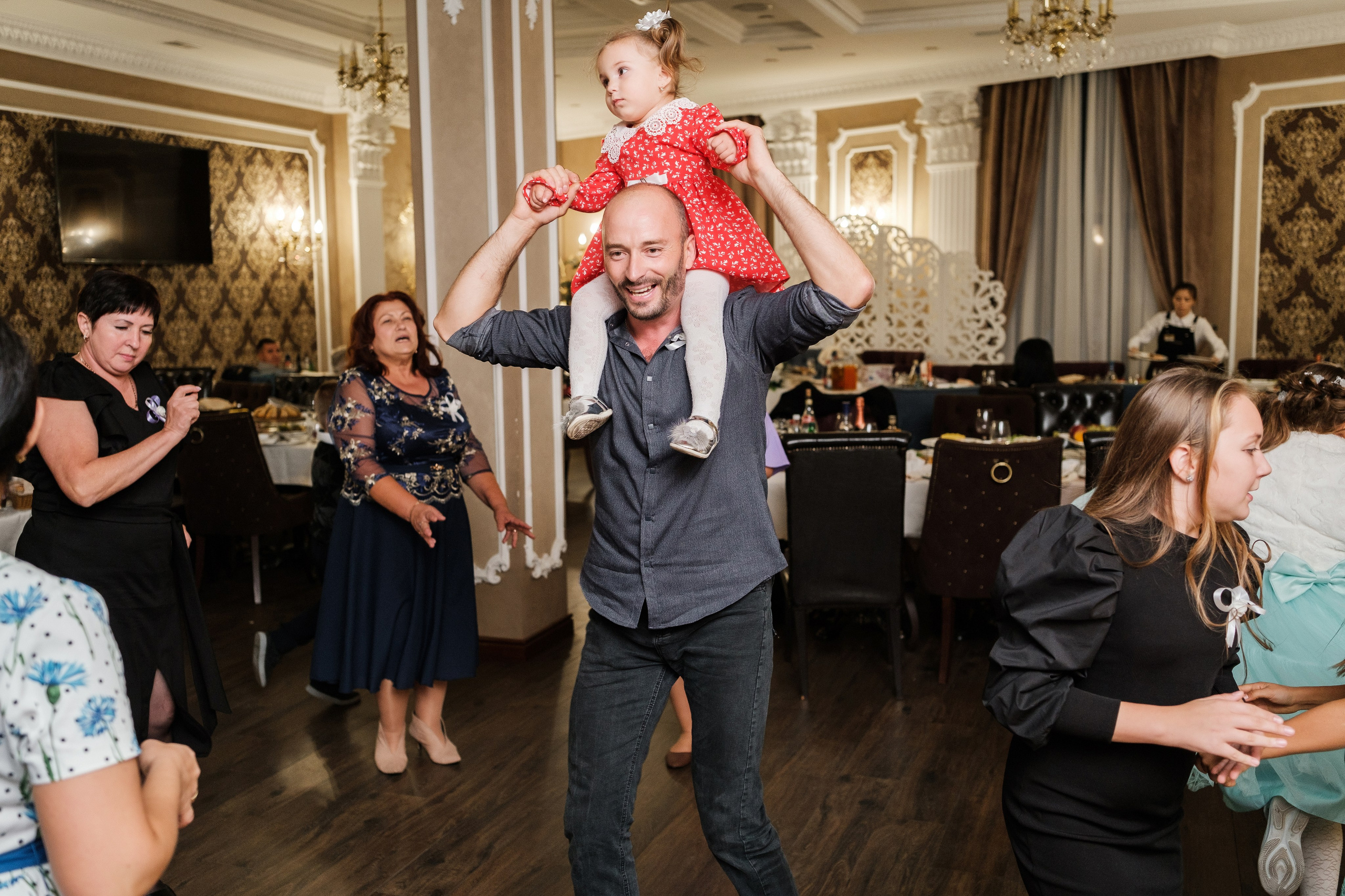 Дмитрий и Александра. Свадебный фотограф | репортаж | праздники | крещение