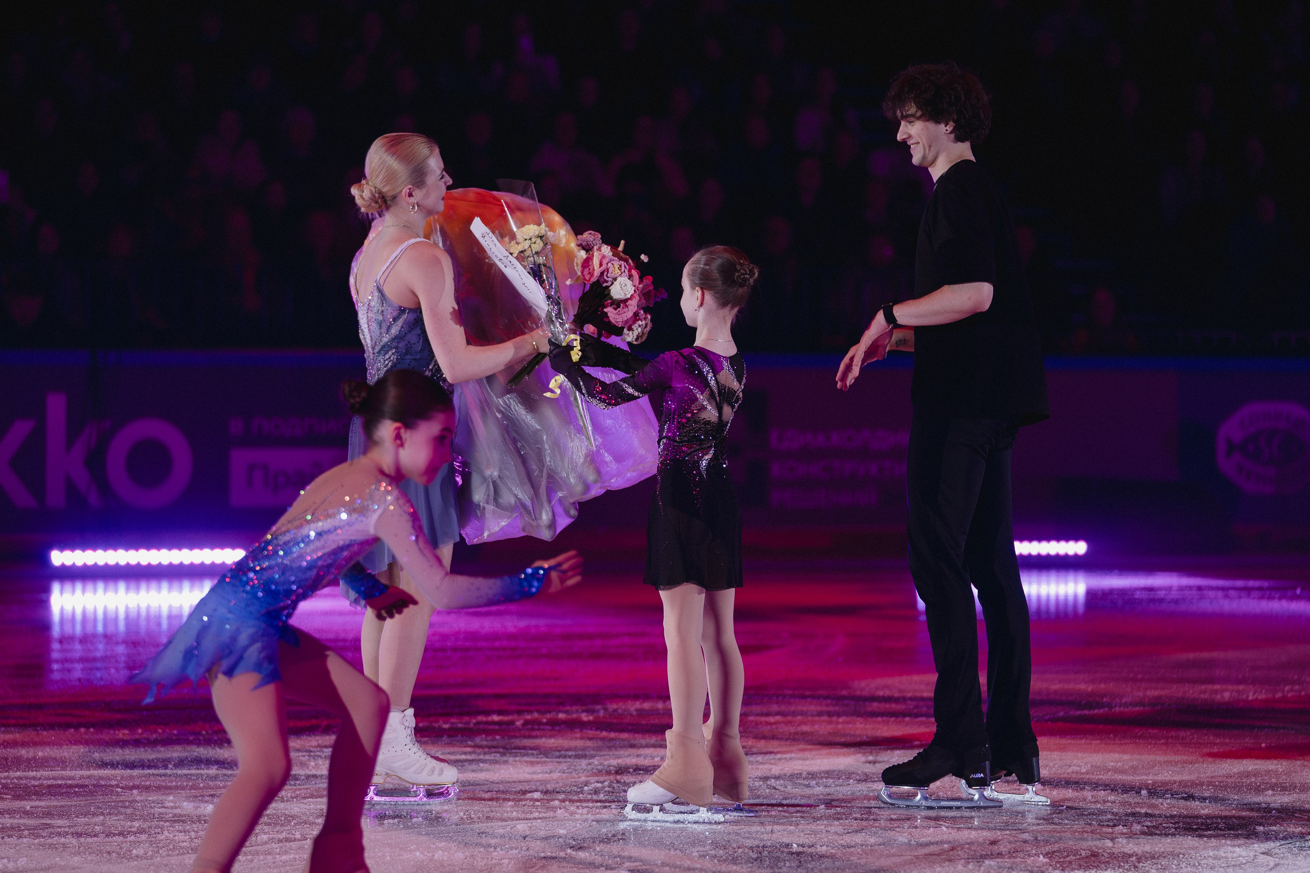 Шоу Этери Тутберидзе в Новосибирске. Воробьева Ксения — Спортивный и танцевальный фотограф Новосибирск