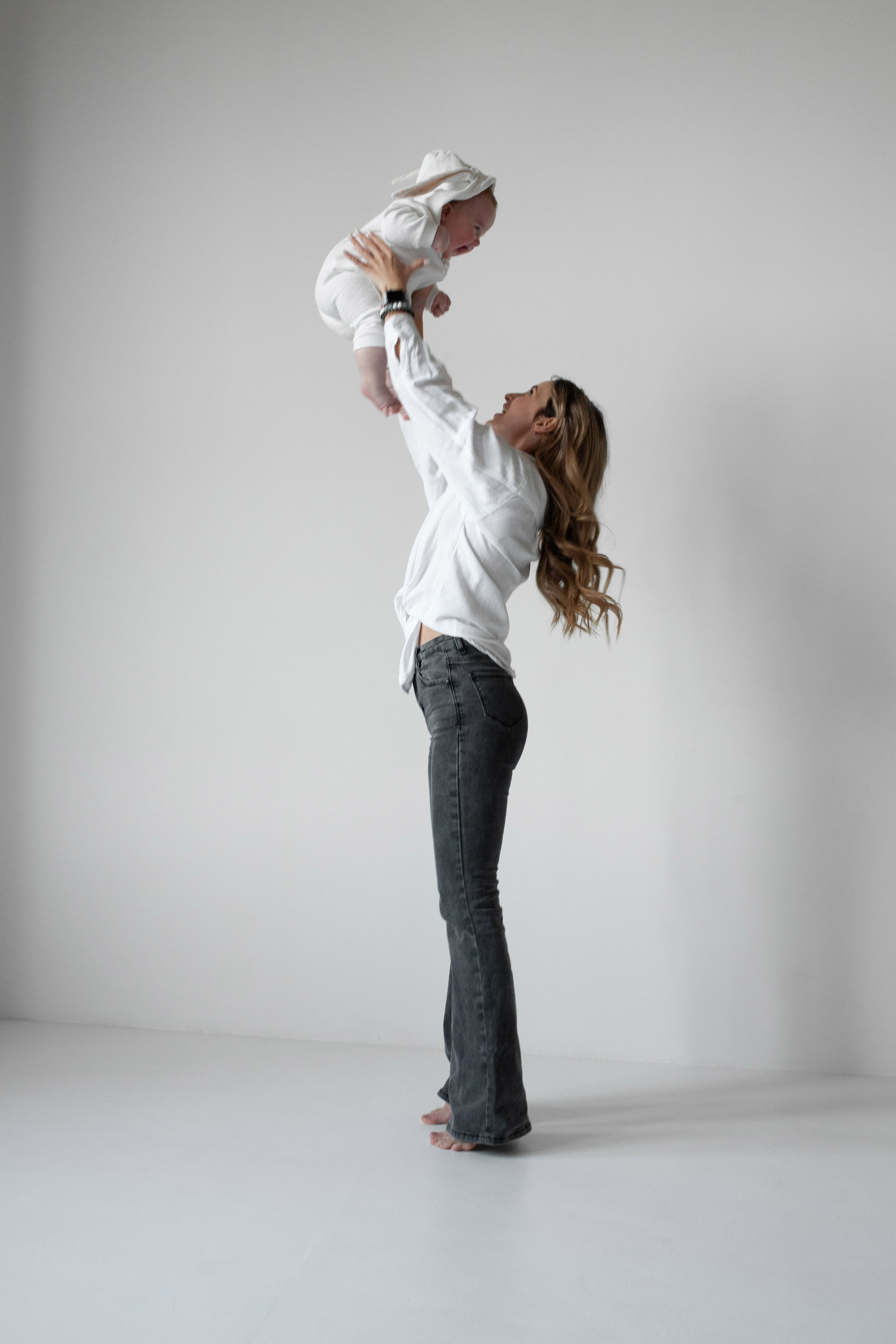 Евгения и Ева. Фотограф Владивосток, семейные и индивидуальные съемки