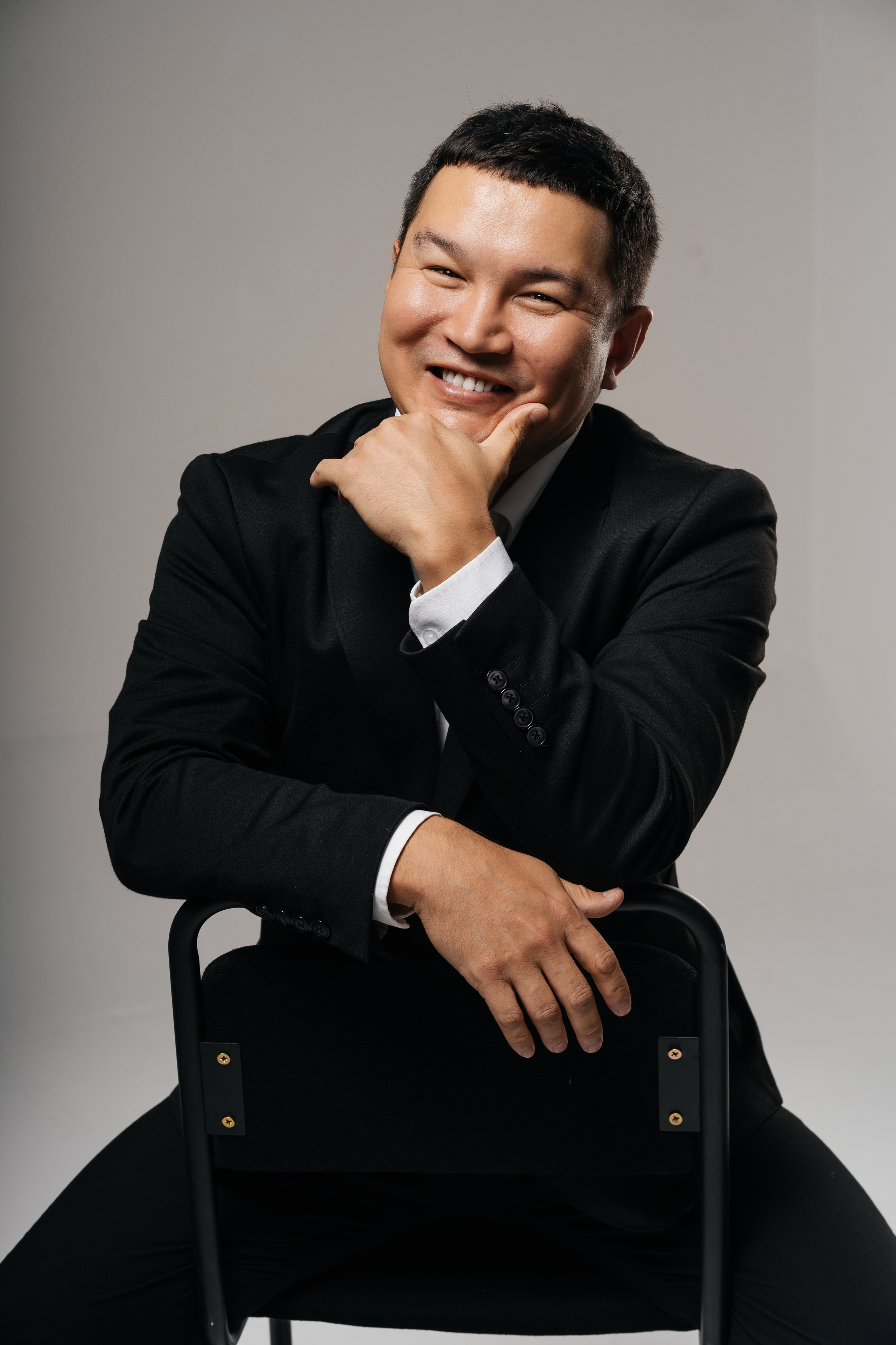 Бизнес портреты. Свадебный фотограф алматы Шожебаев Кайрат