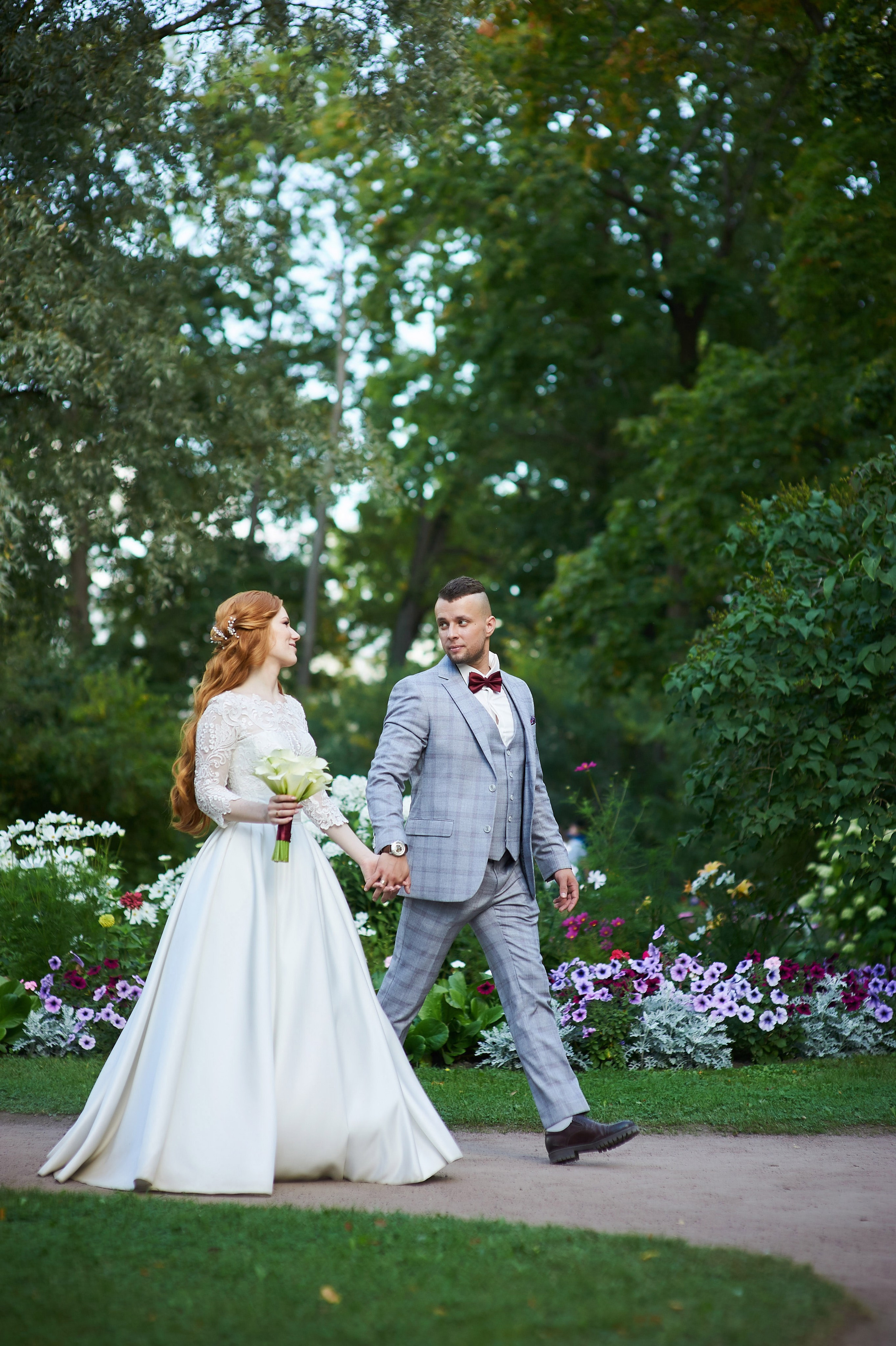 Красивейшая свадебная прогулка для проведения фотосессии своей свадьбы по Екатерининскому парку в Пушкине Наталии и Александра. Портретный, семейный и свадебный фотограф в Санкт-Петербурге и в Пушкине Ширяев Денис
