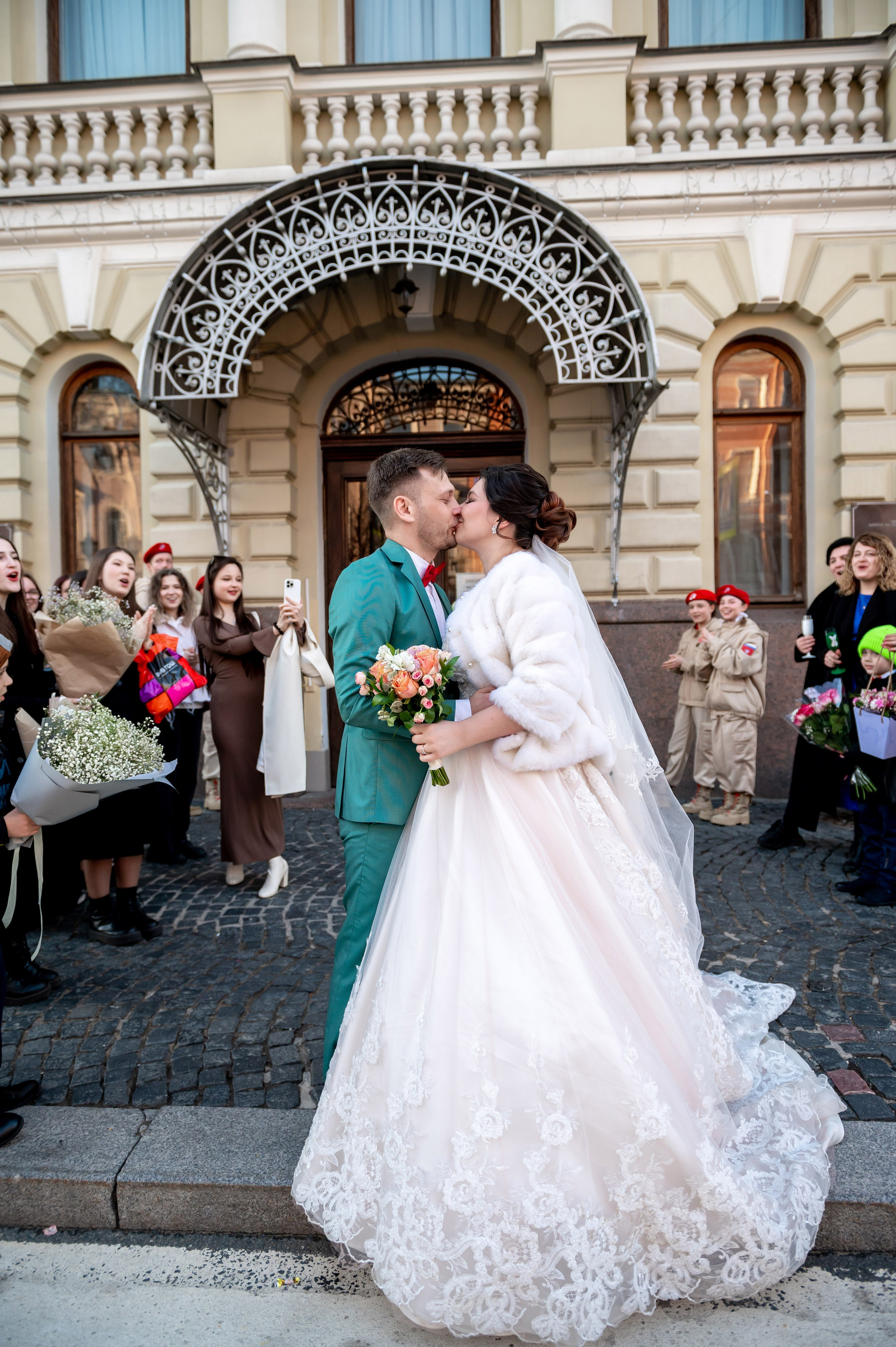 Самая красивая свадебная фотосессия в Эрмитаже. Лучшие свадебные фотографии в Эрмитажа. Портретный, семейный и свадебный фотограф в Санкт-Петербурге и в Пушкине Ширяев Денис