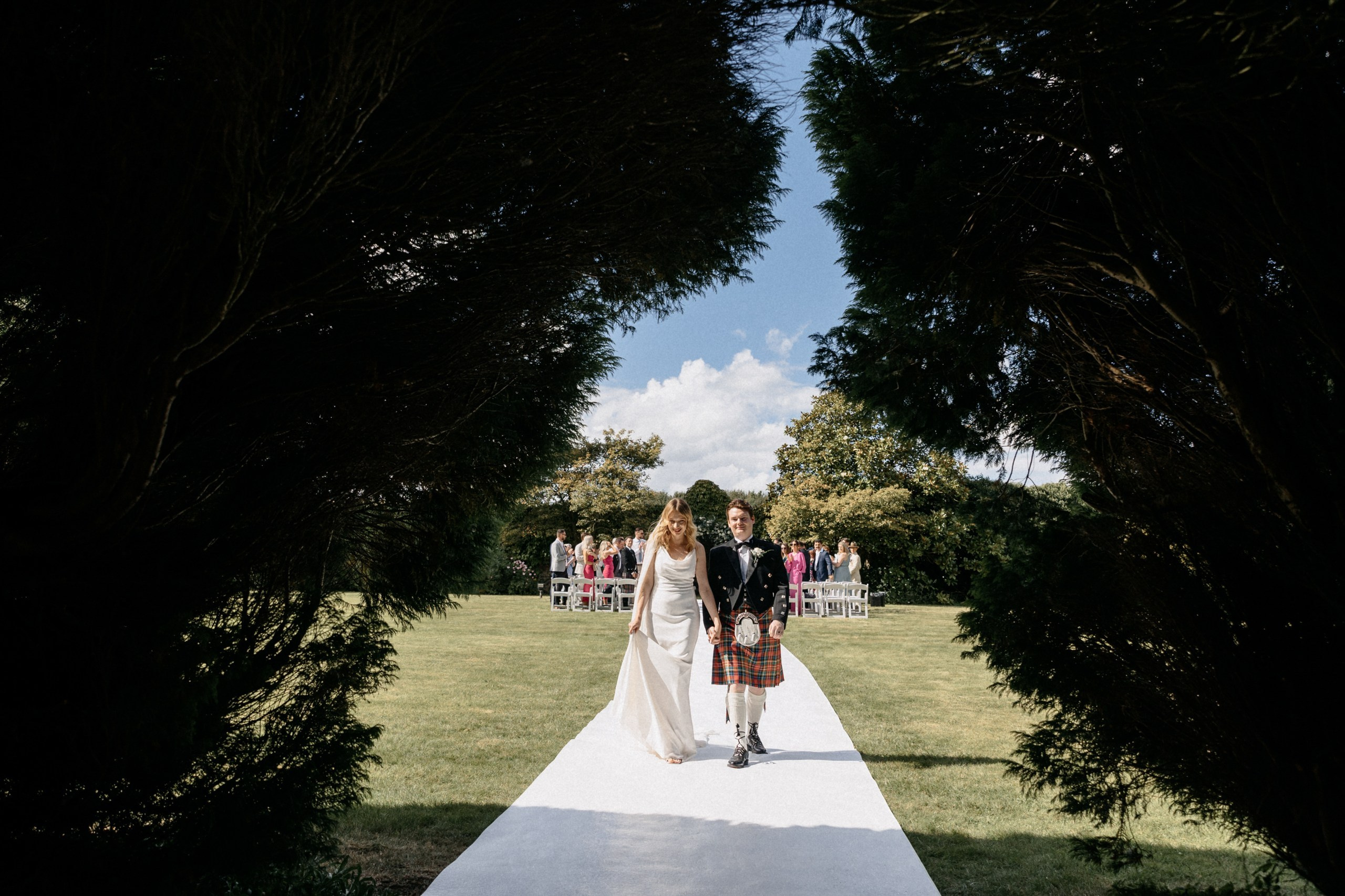 Ana & Tom Wedding at Notley Abbey. Moments Catchers — Wedding Photography & Video Duo in London