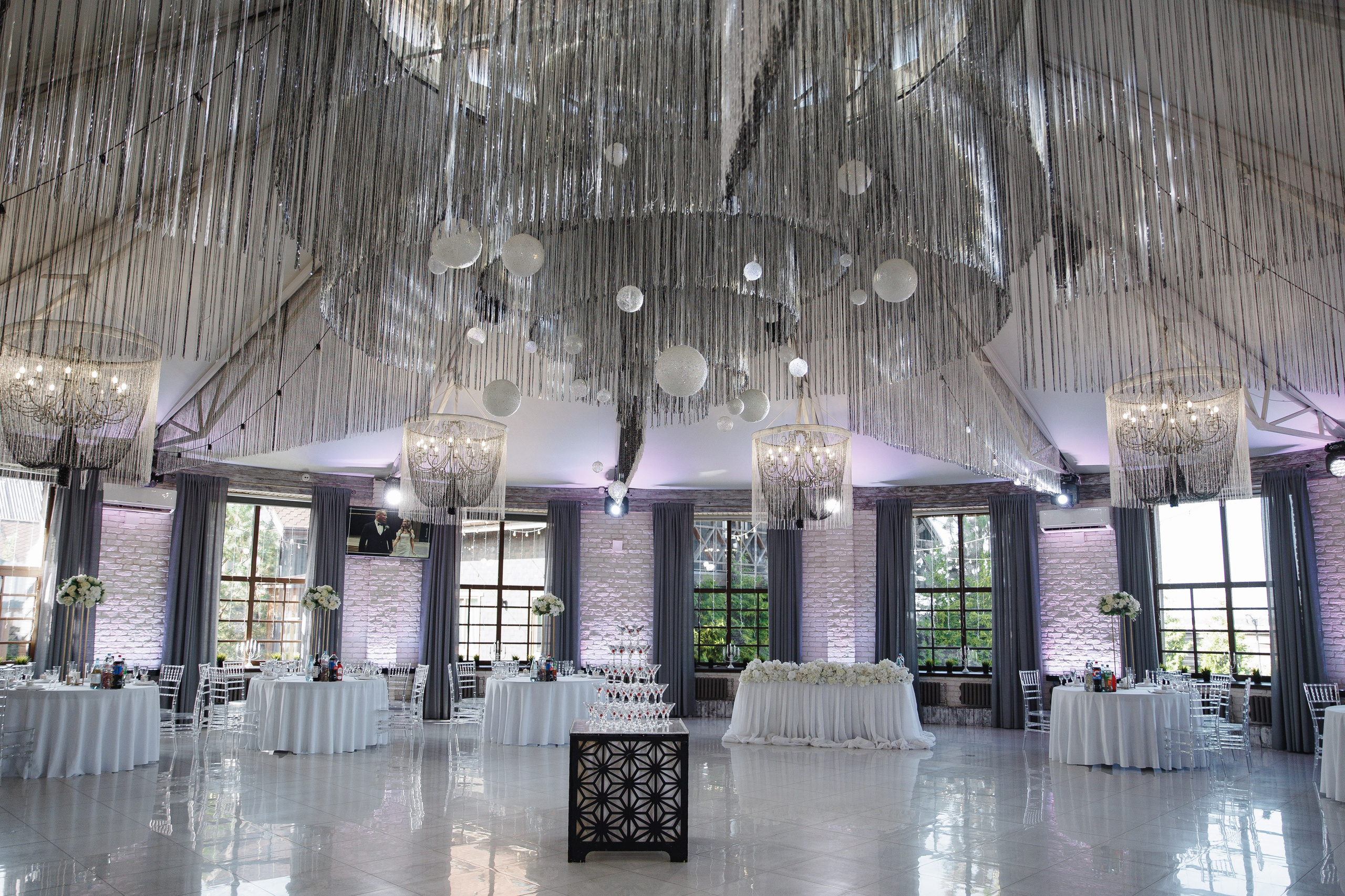 Ульяна и Ваня, банкет. Свадебный фотограф в Санкт-Петербурге, Москве, Европе и по всему миру