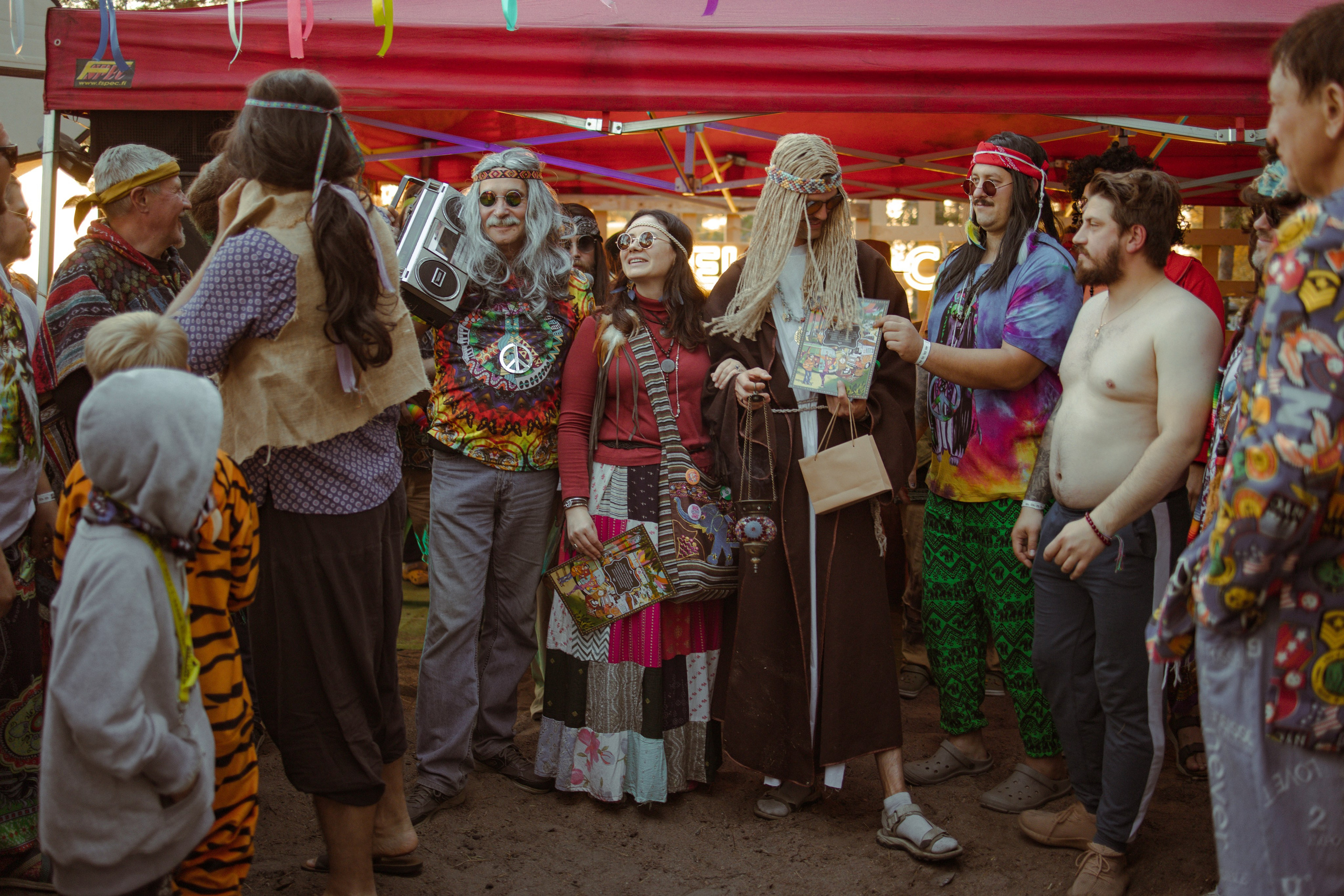 Фестиваль Hello Camper закрытие 2023. Репортажный и портретный фотограф в Санктпетербурге. Видиосъемка мероприятий в Санкт-Петербурге