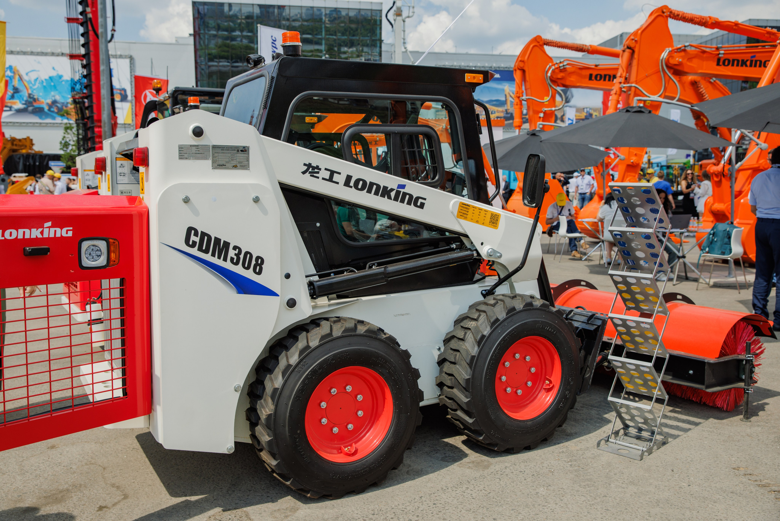 Выставка Спец. Техники. Фотограф Москва Шептаев Артём