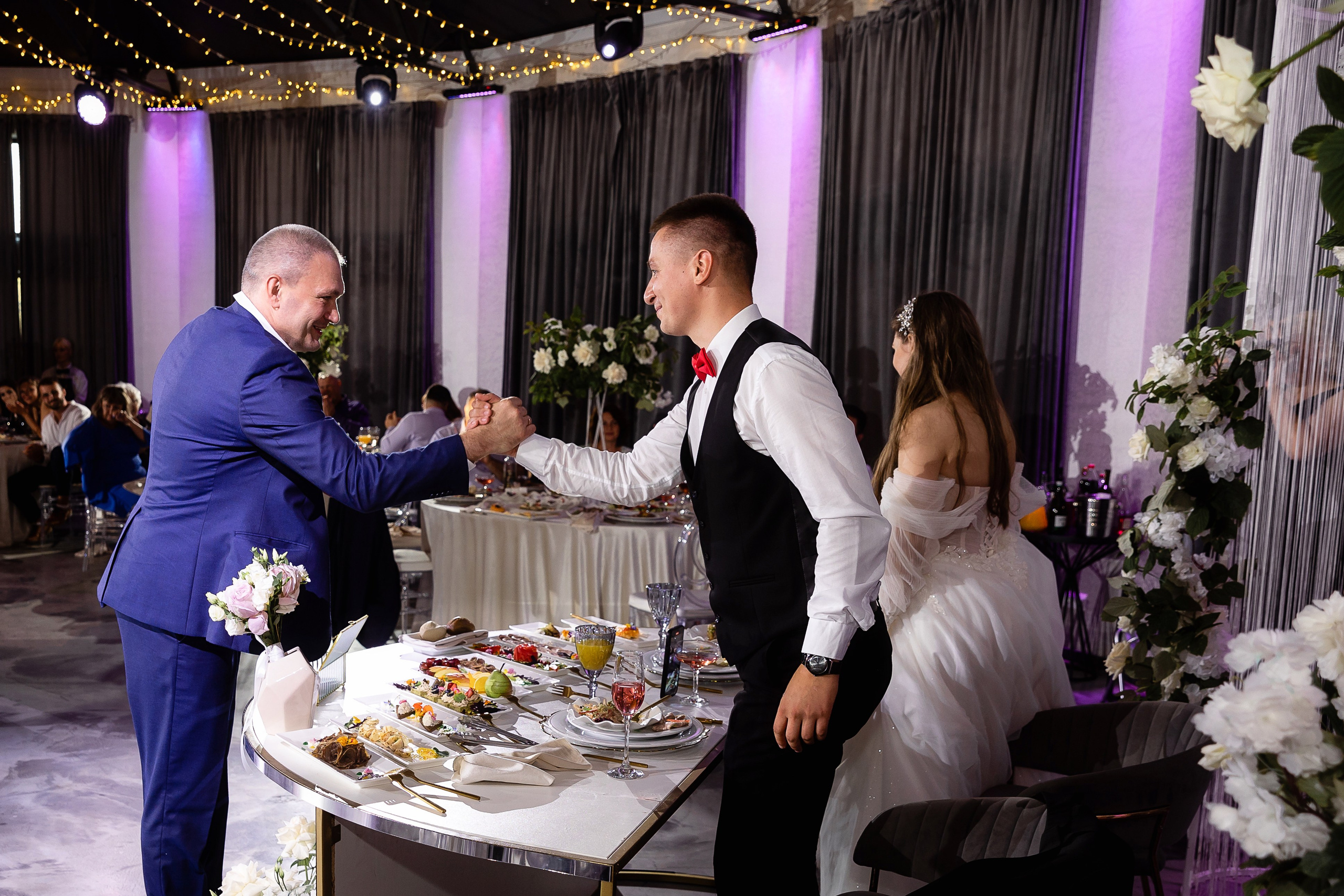 Юля и Александр. Свадебный и семейный фотограф Татьяна Ласкина в Великом Новгороде