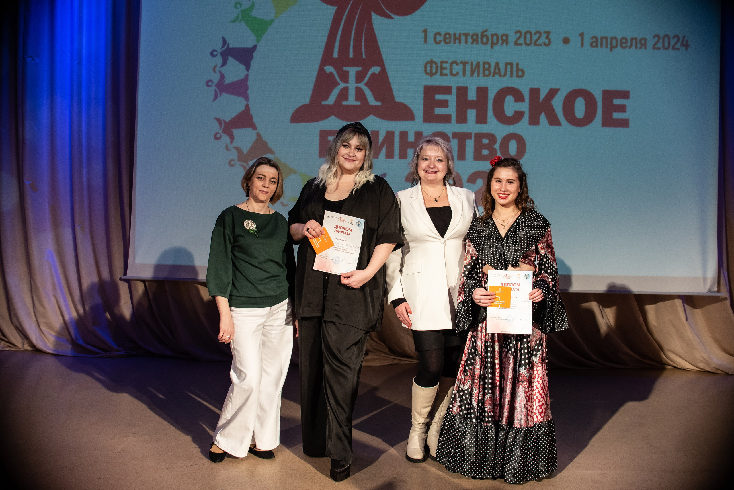 Репортажный фотограф на коцерт. Фотограф Макс Огурцов в Нижнем Новгороде