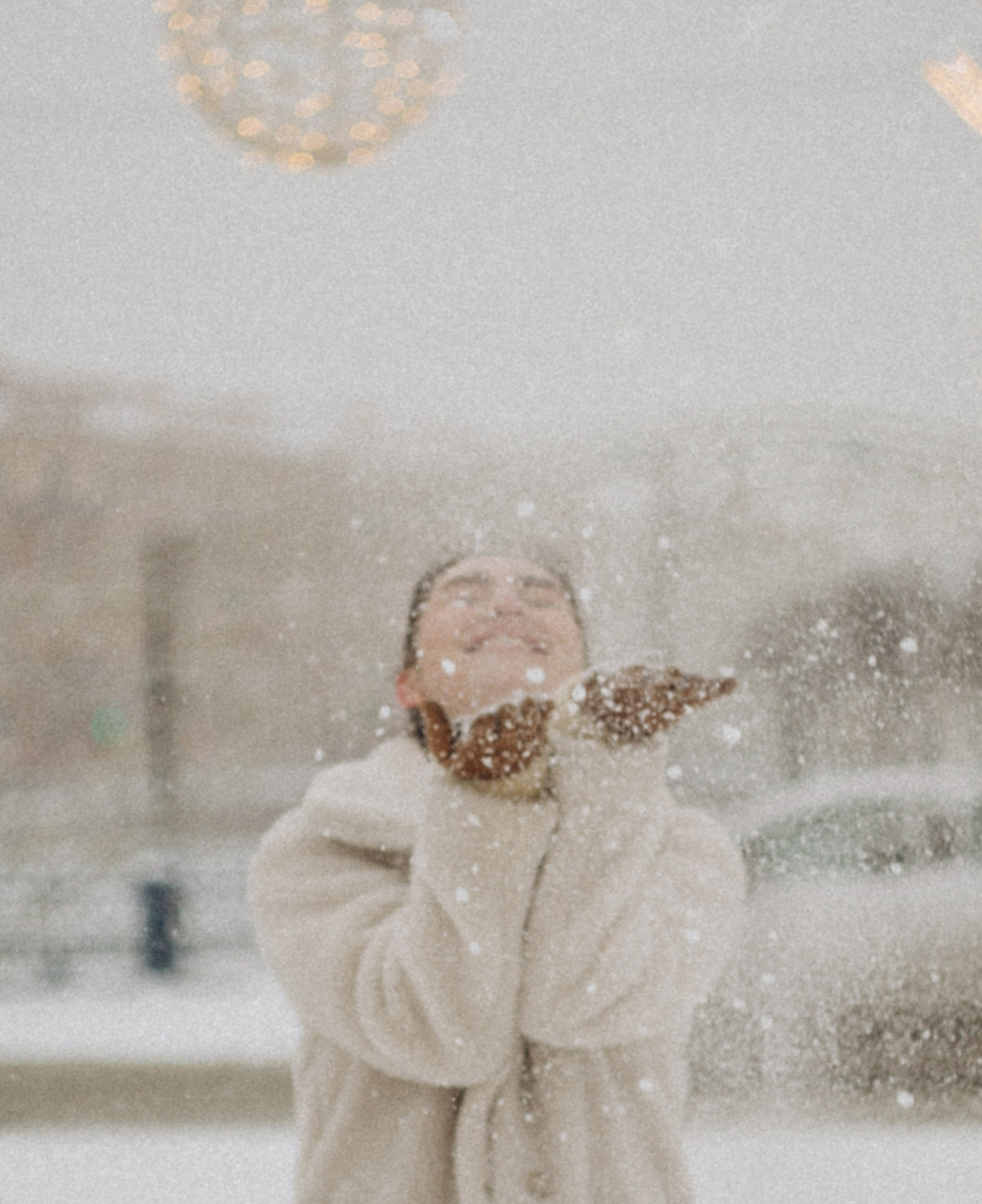 Яна в снежном городе. Портретный фотограф в Санкт-Петербурге Катя Протасевич