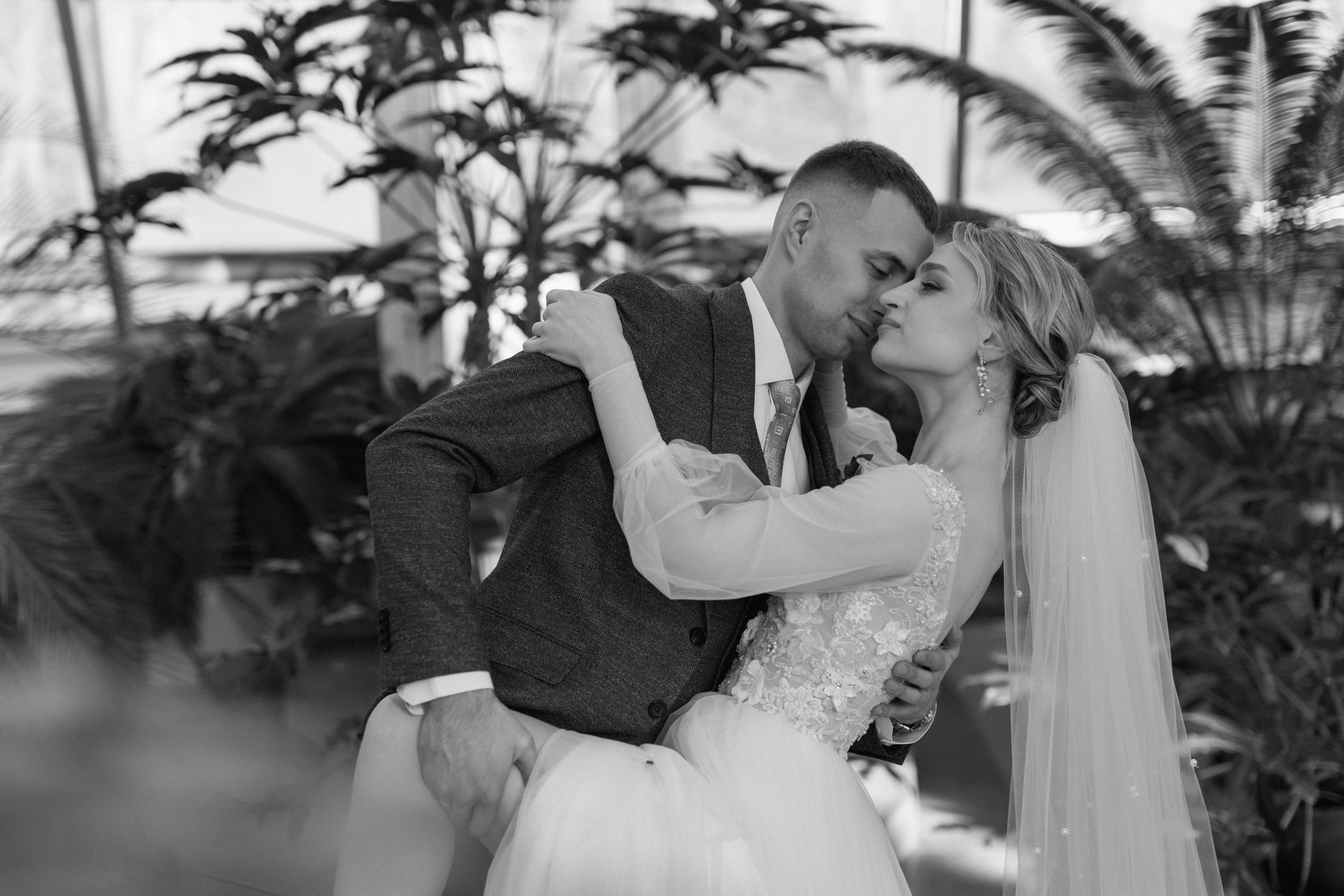 Зимняя сказка в оранжерее. Polovinka.Photo — Свадебный и семейный фотограф Минск