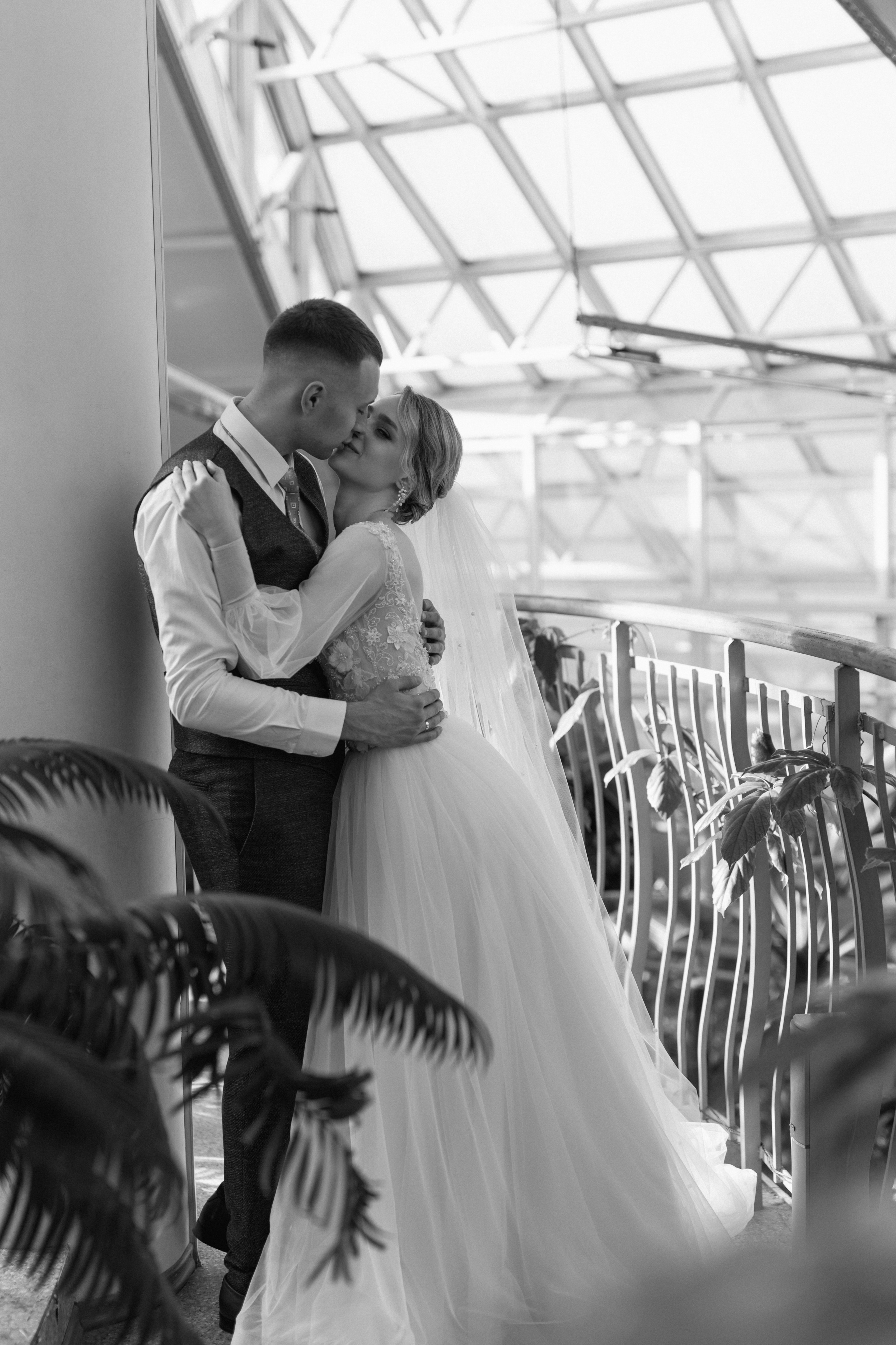 Зимняя сказка в оранжерее. Polovinka.Photo — Свадебный и семейный фотограф Минск