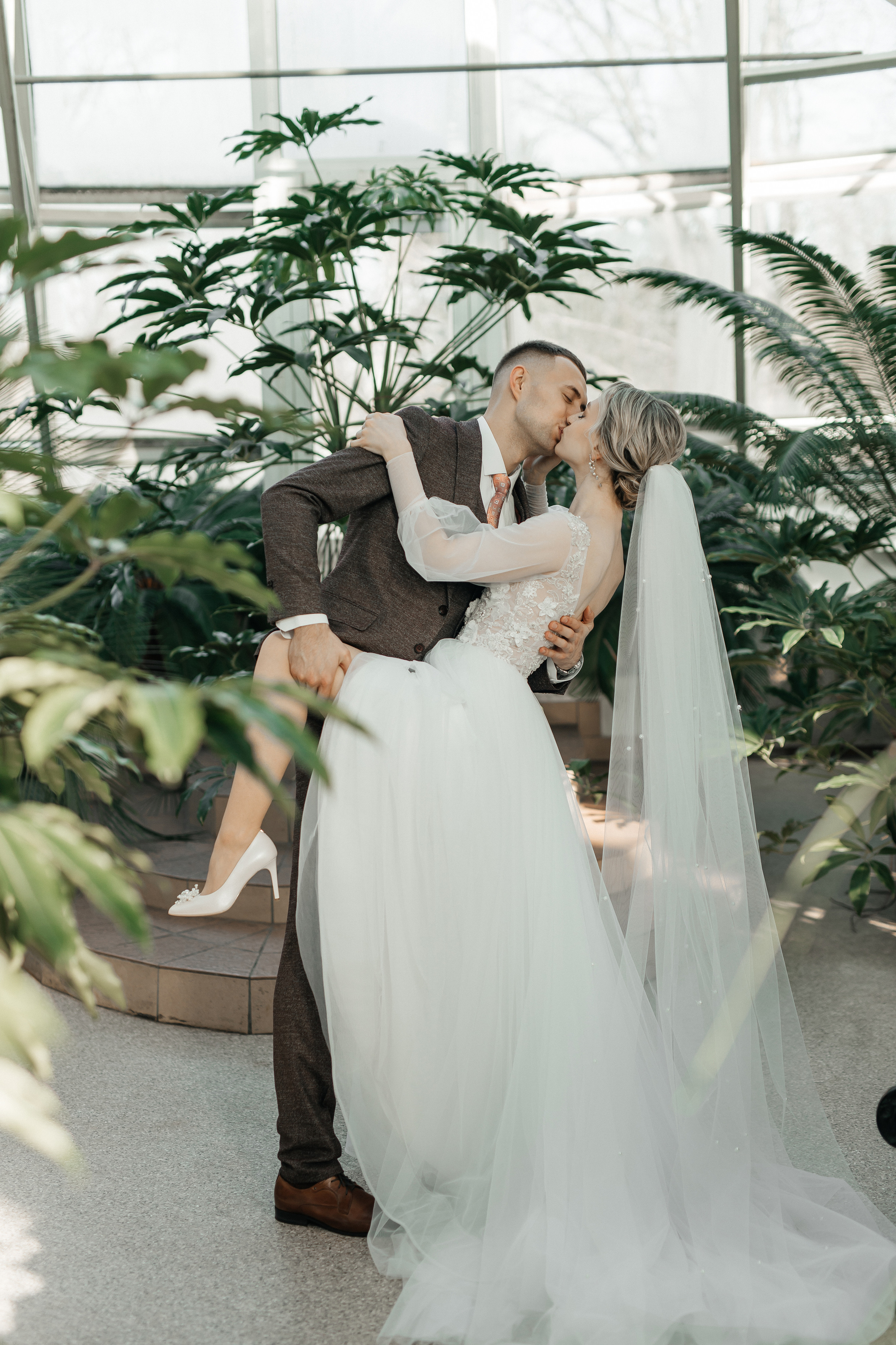 Зимняя сказка в оранжерее. Polovinka.Photo — Свадебный и семейный фотограф Минск