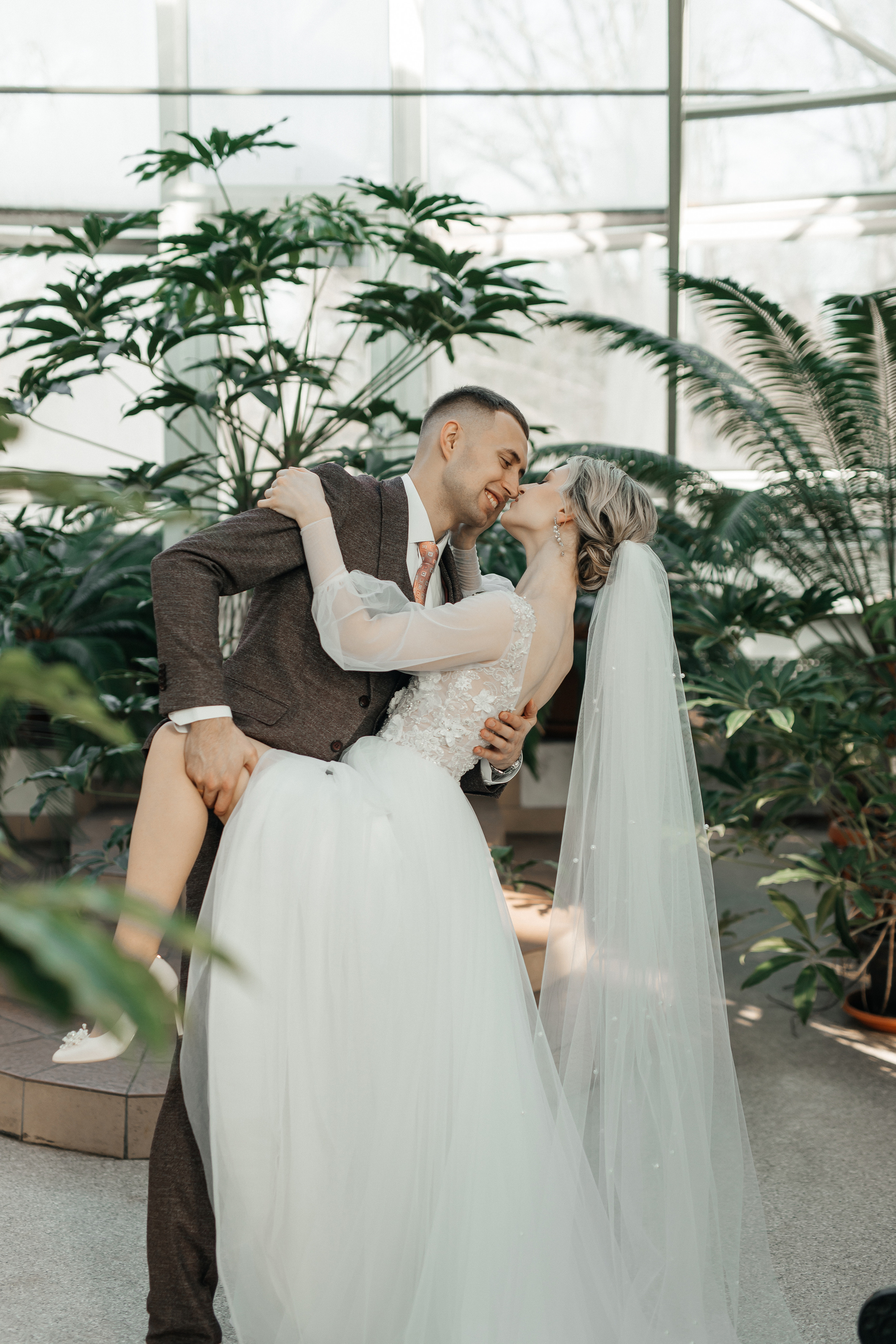 Зимняя сказка в оранжерее. Polovinka.Photo — Свадебный и семейный фотограф Минск