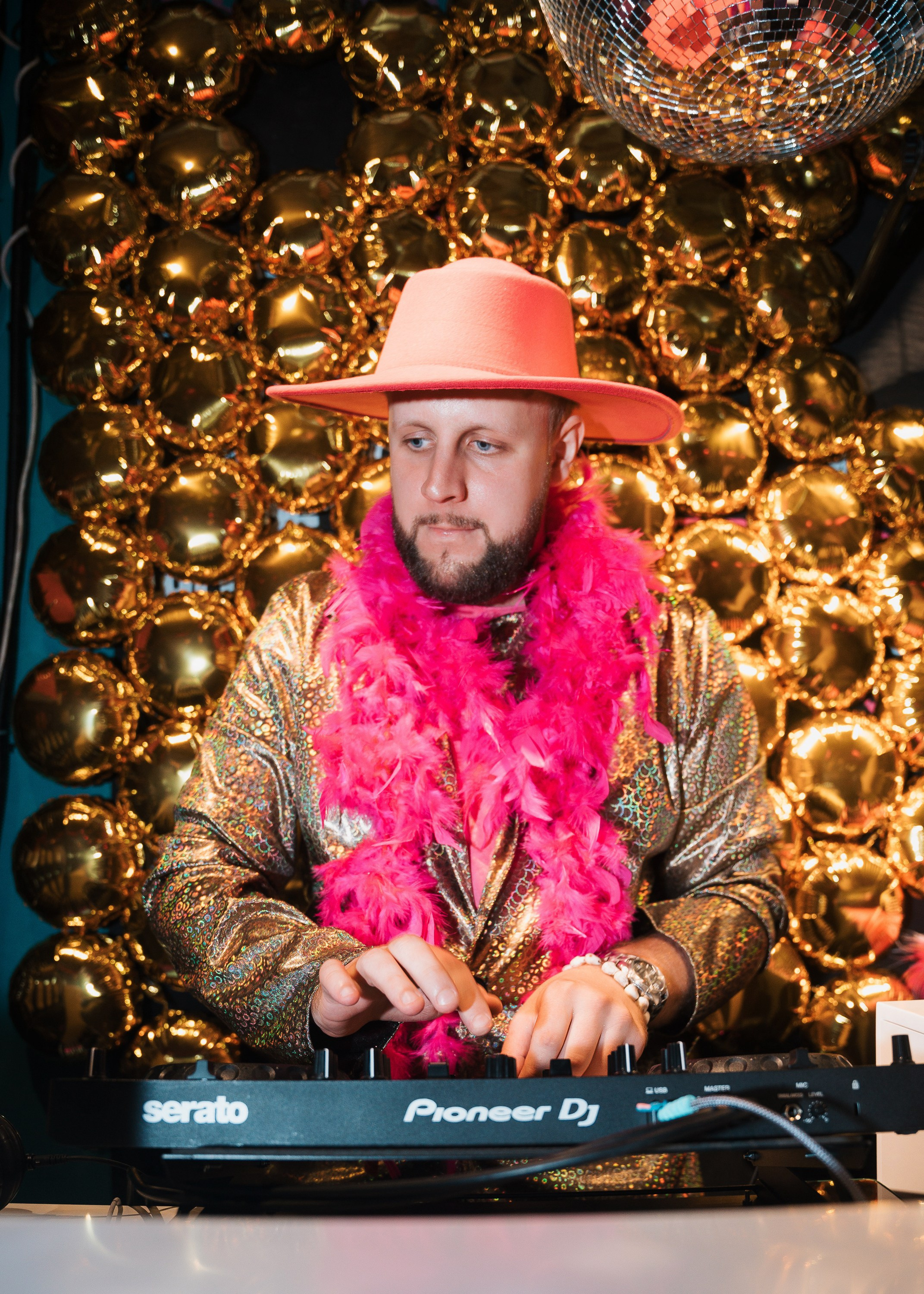 ВИНОТЕКА БАР х МАГАЗ — 3 ГОДА. СВОИ. ФОТООТЧЕТЫ-СОБЫТИЯ-МЕСТА