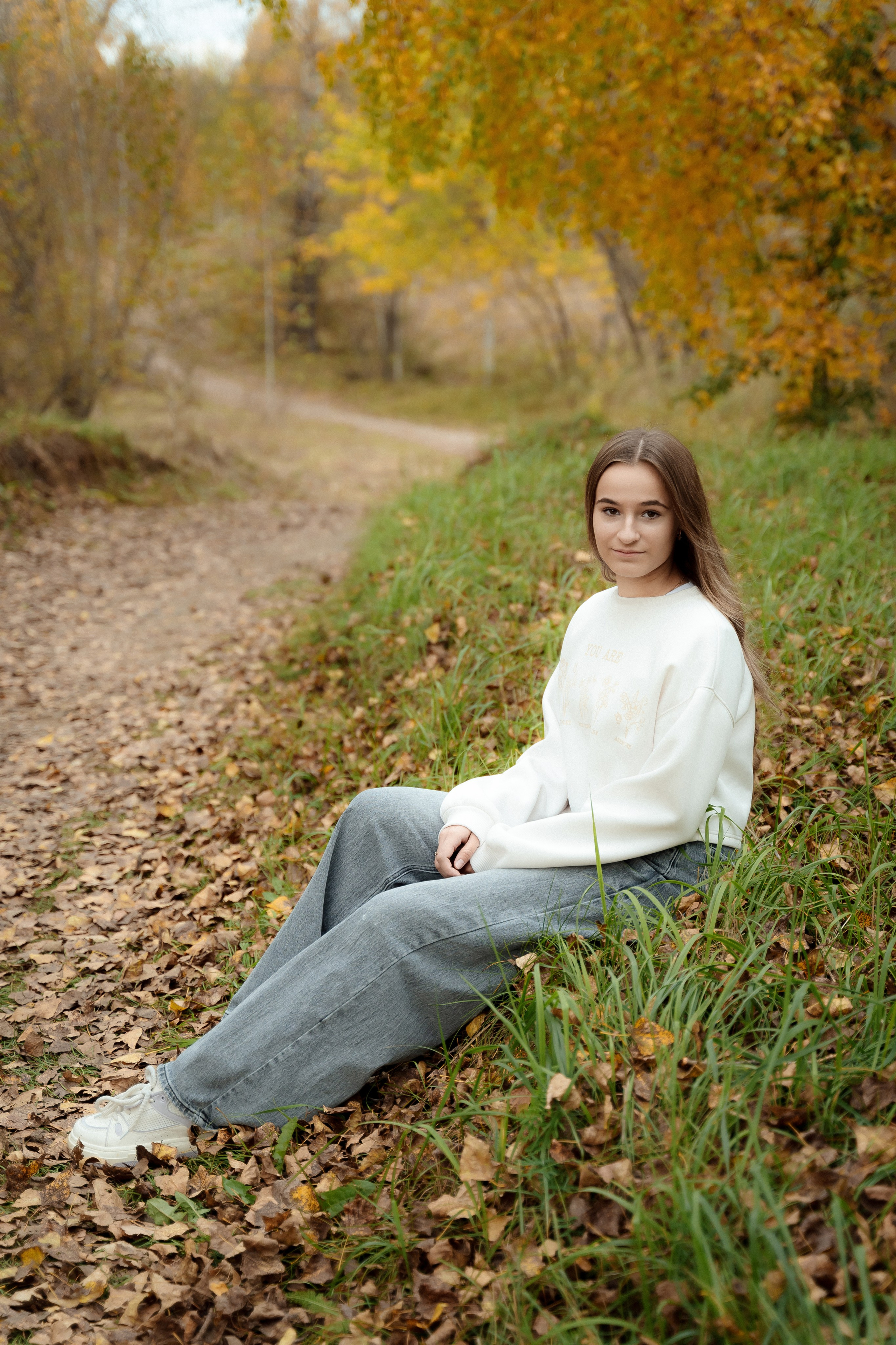 Фотосессия осенью в парке. 11 класс. Фотограф Ким Наталья в Красноярске