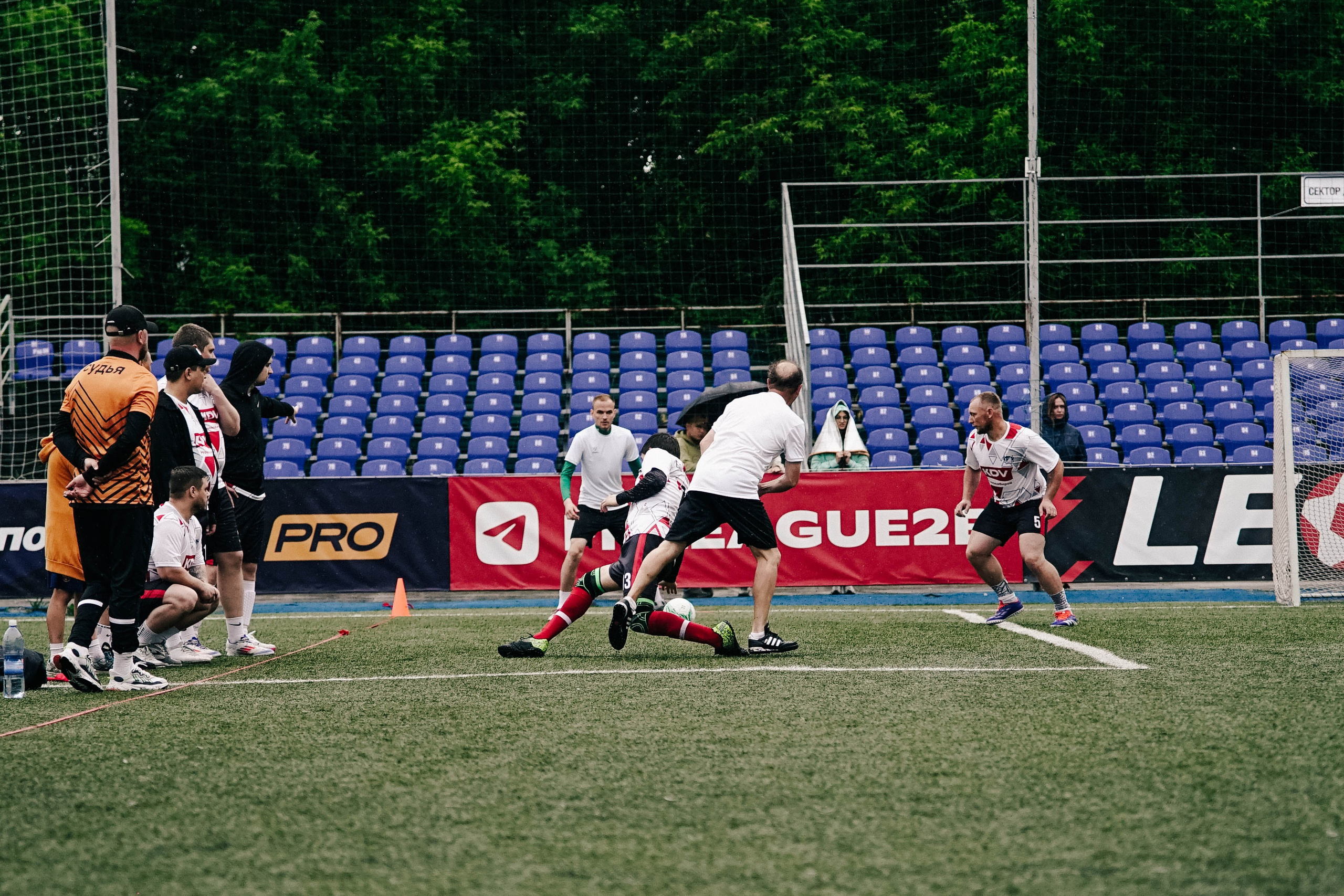 SPORT SHOOTS. Awes fram