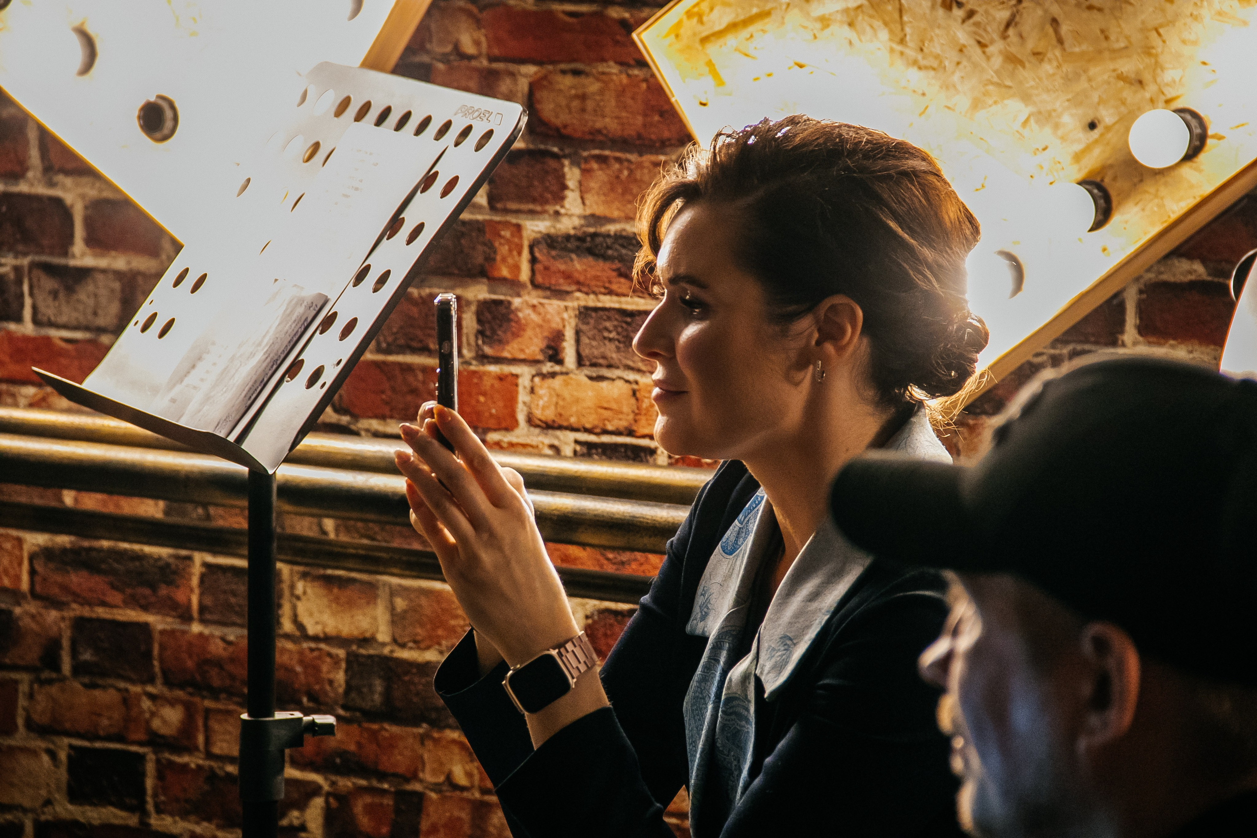 Отчетный концерт студентов вокального тренера Ксении Юрецкой 21.10.2023. Свадебный и семейный фотограф в Нижневартовске Татьяна Мартынова