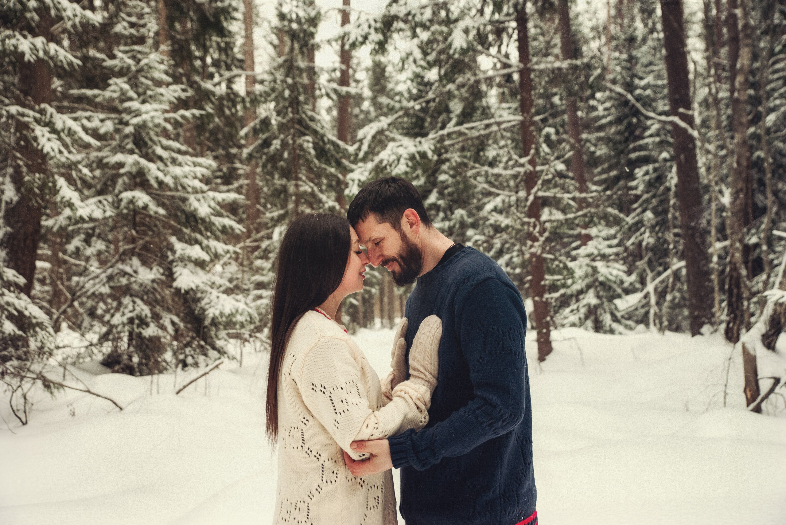 В зимнем лесу. Фотограф Крещение Венчание Москва