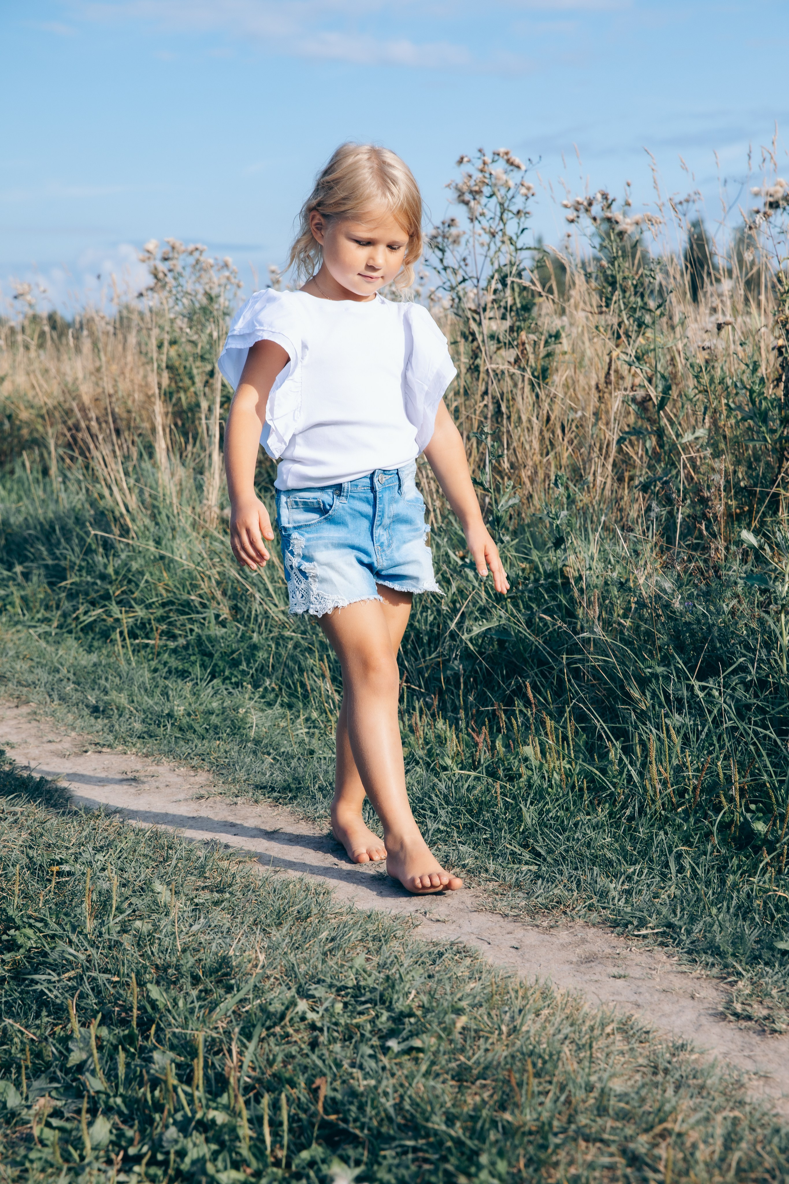 Наташа, Вадим, Арина, Тая и Пета. Август 2024. Фотограф в Санкт-Петербурге Алена Сертакова