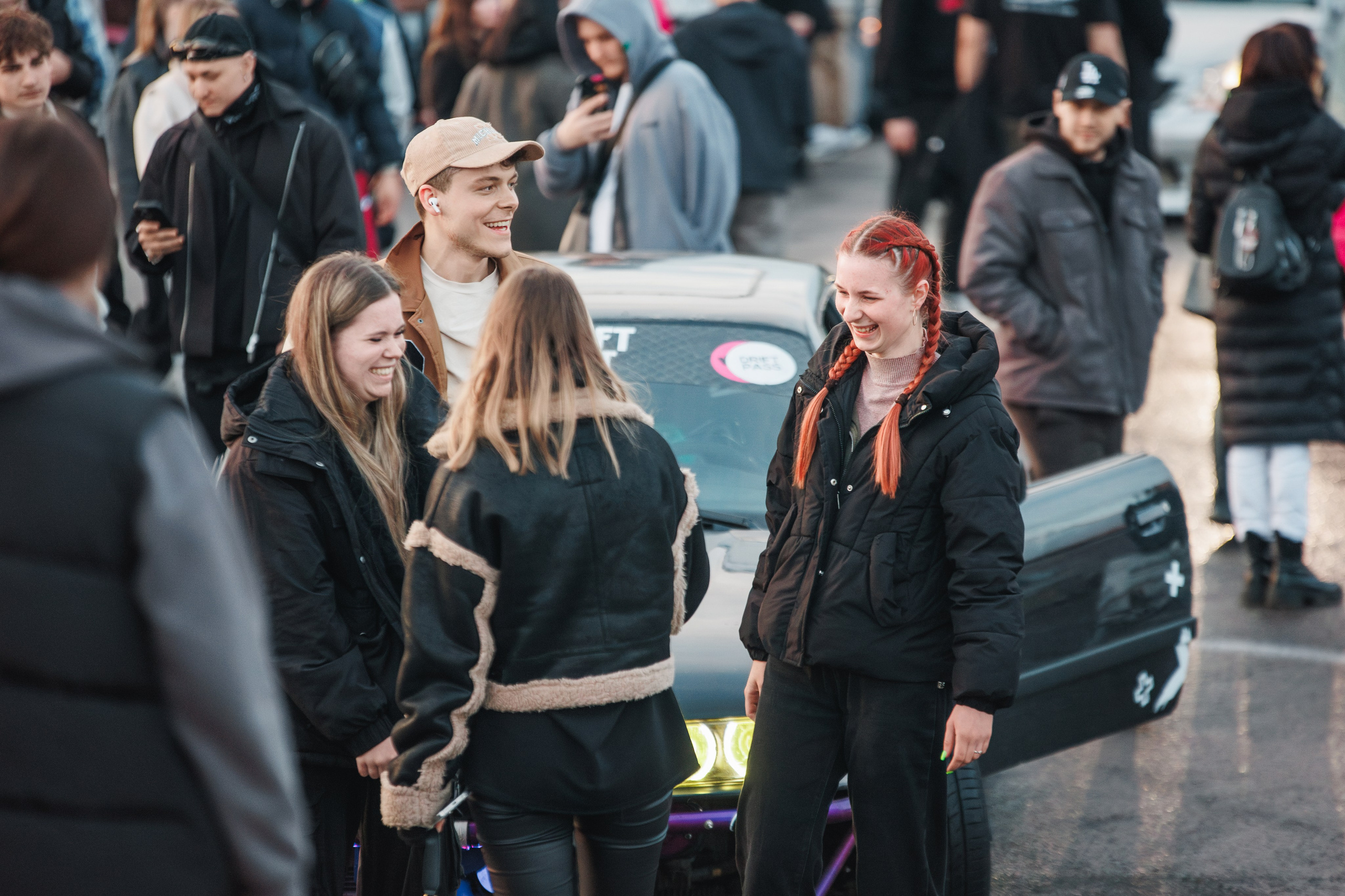 Выставка и дрифт машин. Репортажный фотограф. Москва. Алина Ланская