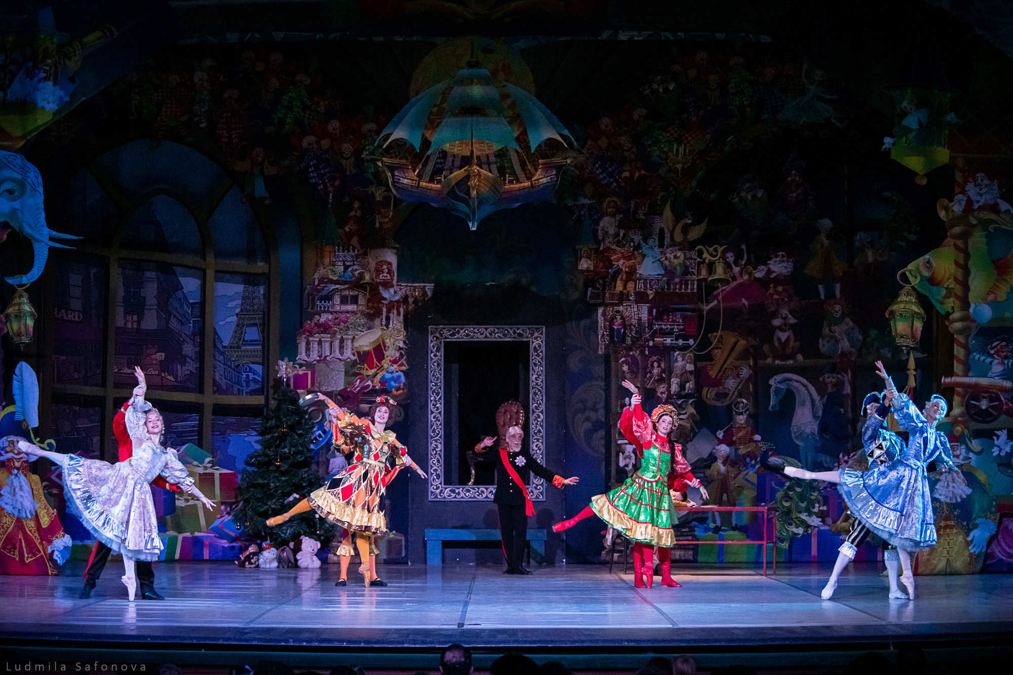 Продавец игрушек. Воронежский ГТОБ. Lucytheatre