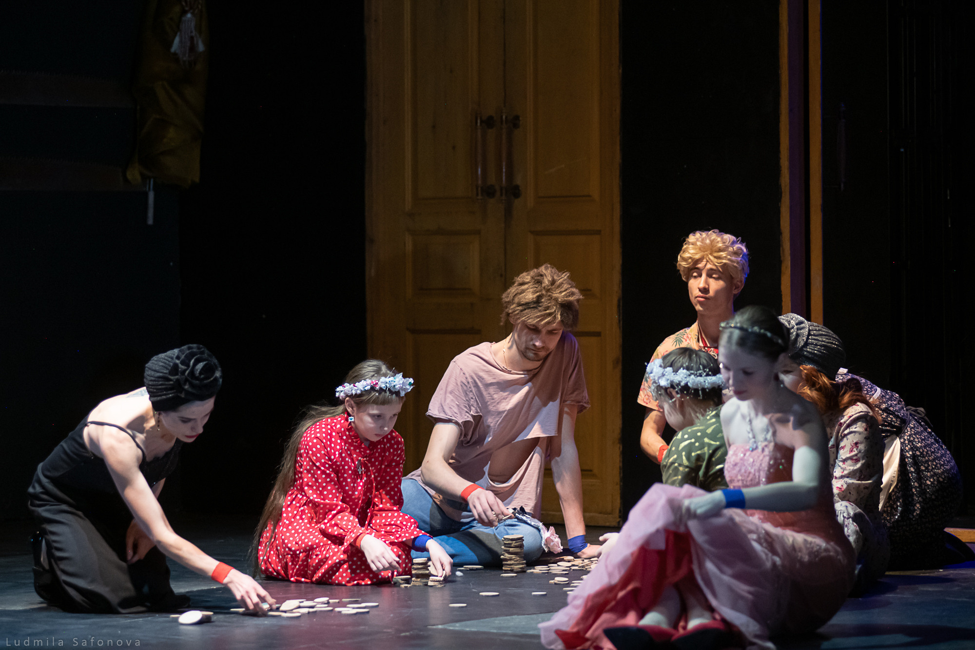 Анна Каренина. Коляда-театр. Lucytheatre