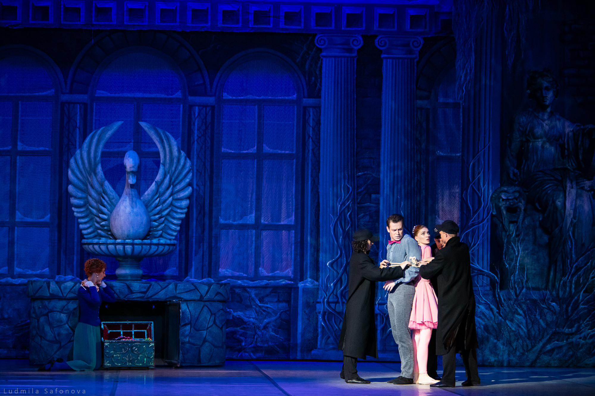 Продавец игрушек. Воронежский ГТОБ. Lucytheatre