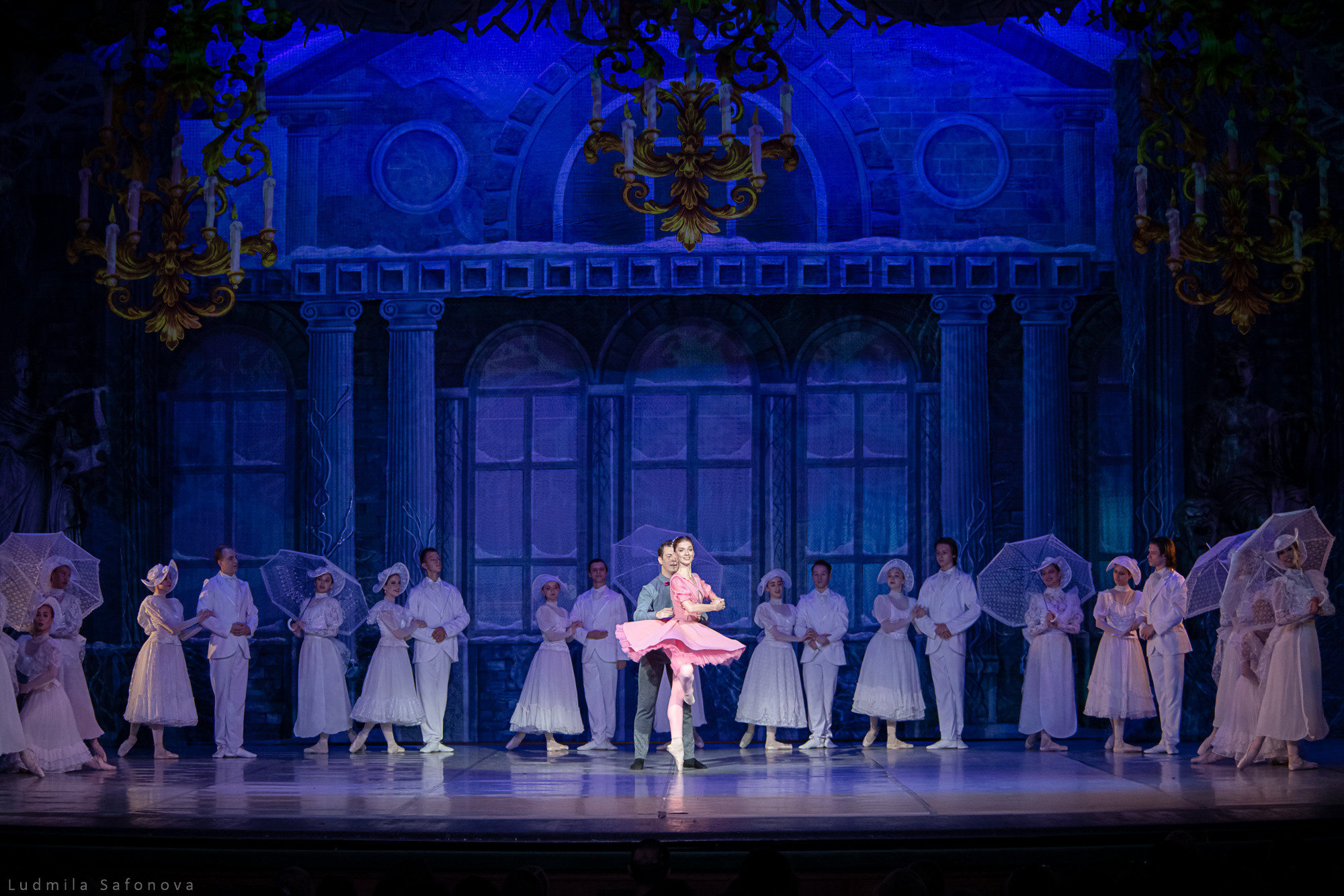 Продавец игрушек. Воронежский ГТОБ. Lucytheatre