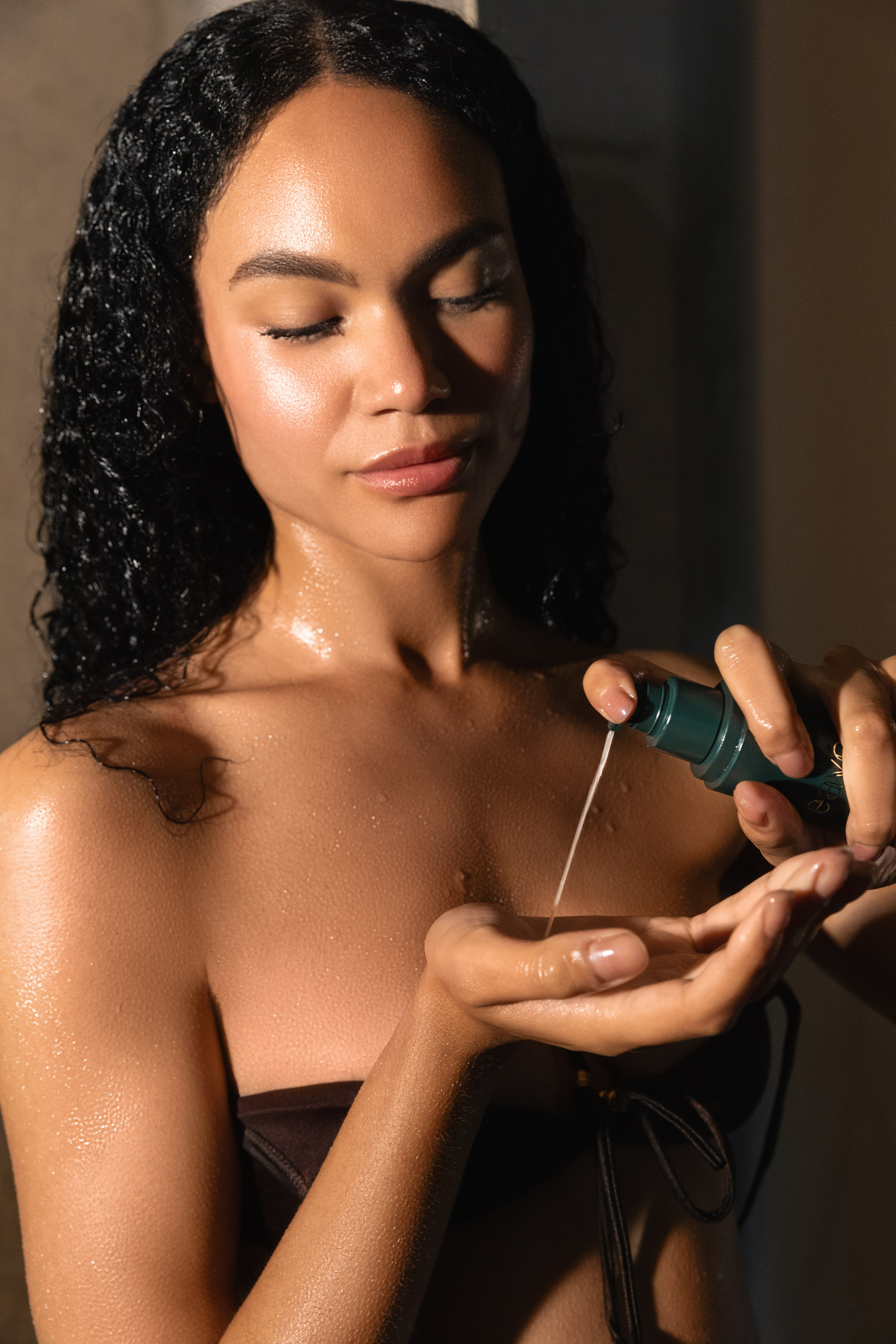 Ph: @vanheesphotography                                                                                         Retoucher: @retouch.komissarova                                                                                          Model: @kyarajoella     