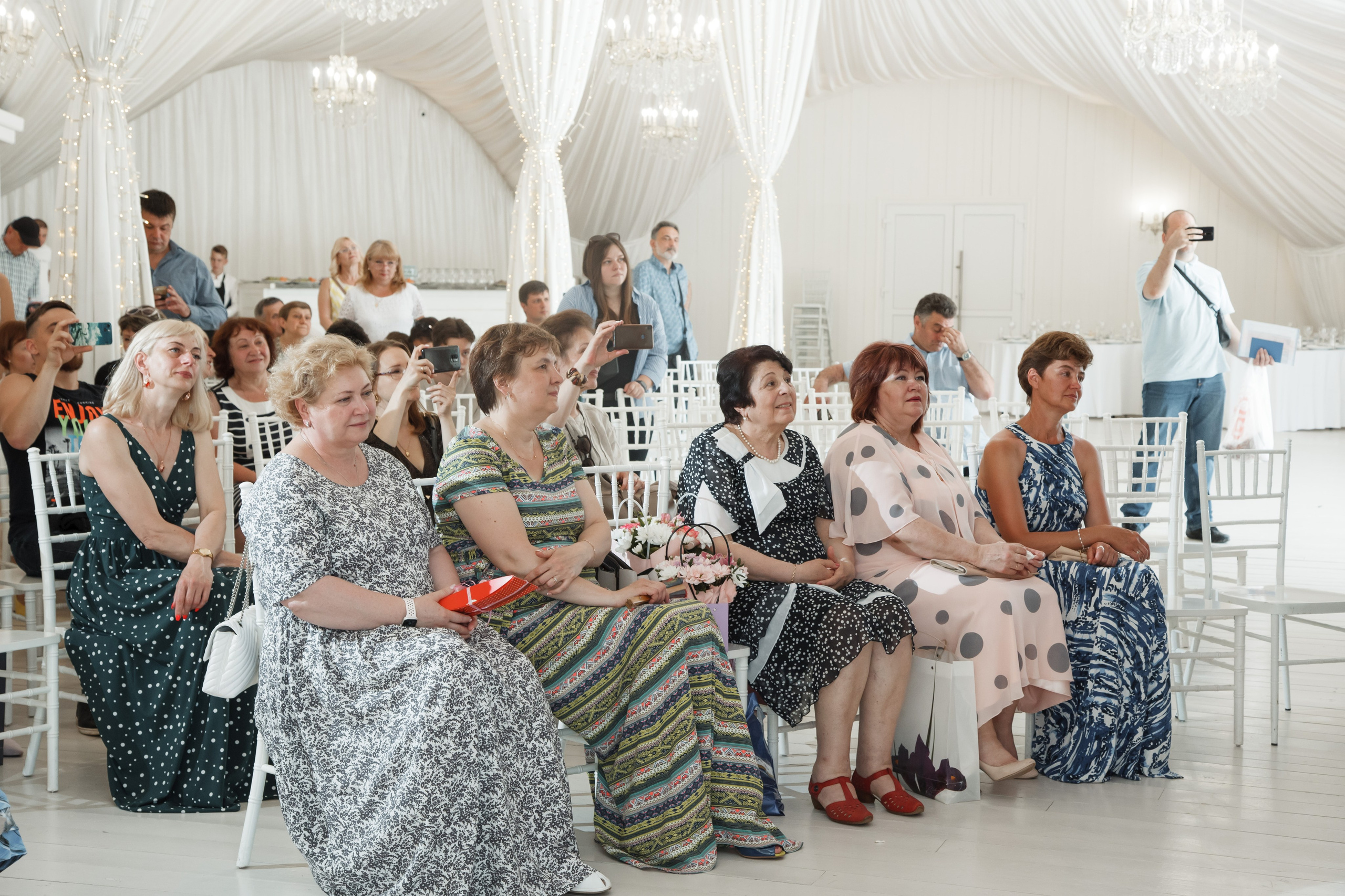 Выпускной, шатер в усадьбе «Гребнево». Свадебный и репортажный фотограф (Москва, Королев и другие)