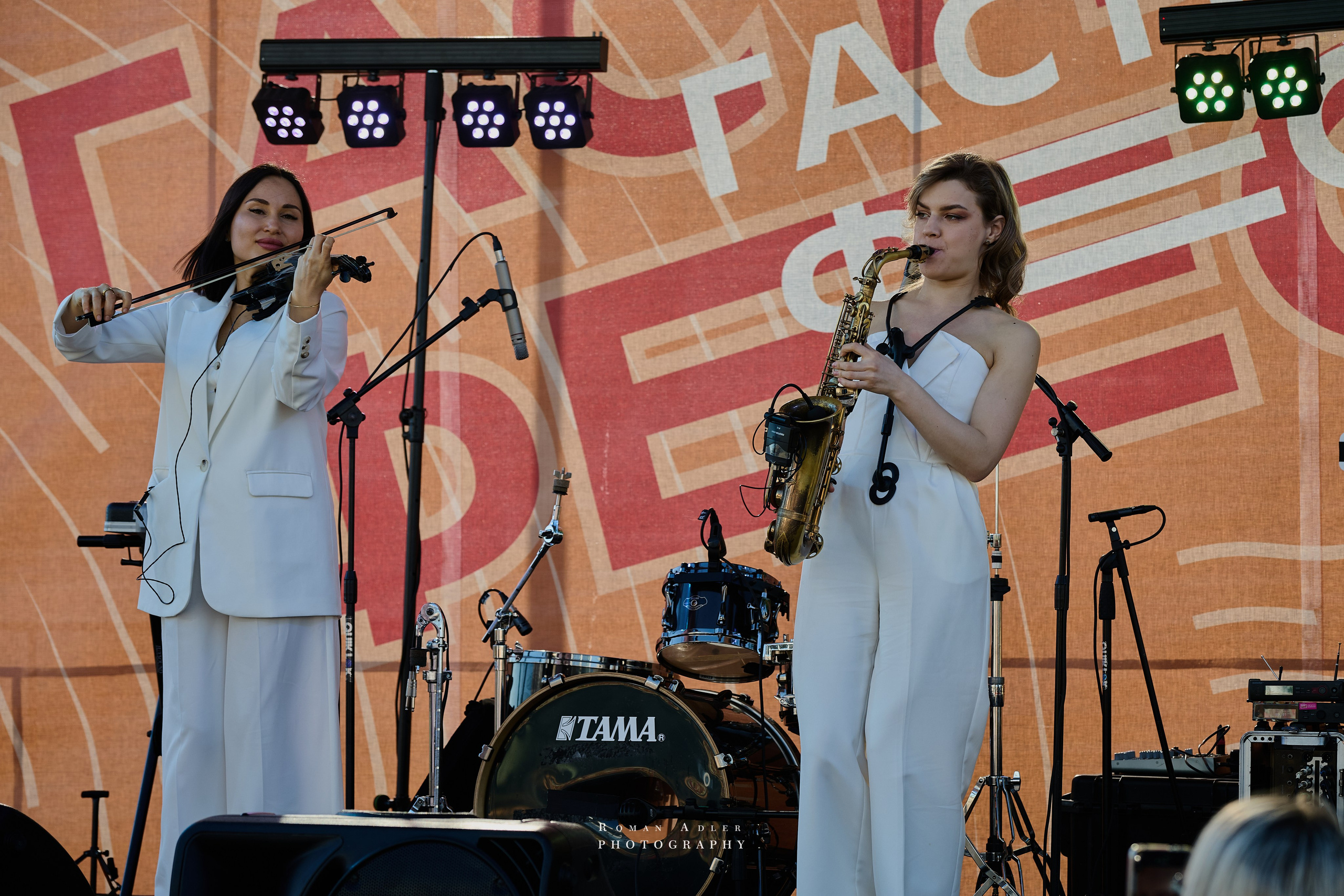 Гастрофестиваль в ТЦ «Небо». Фотограф Роман Адлер