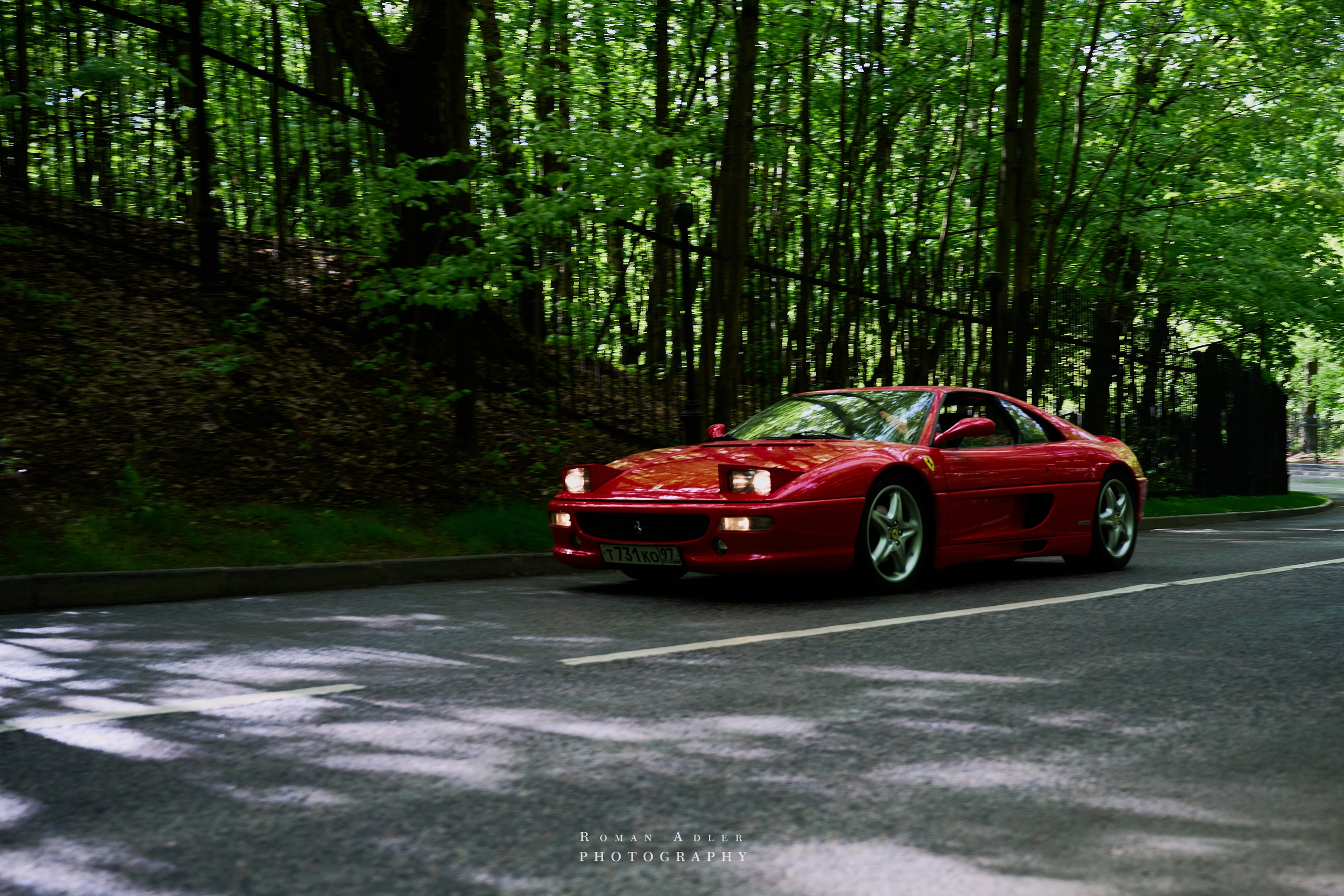 Ferrari 355 GTS. Фотограф Роман Адлер