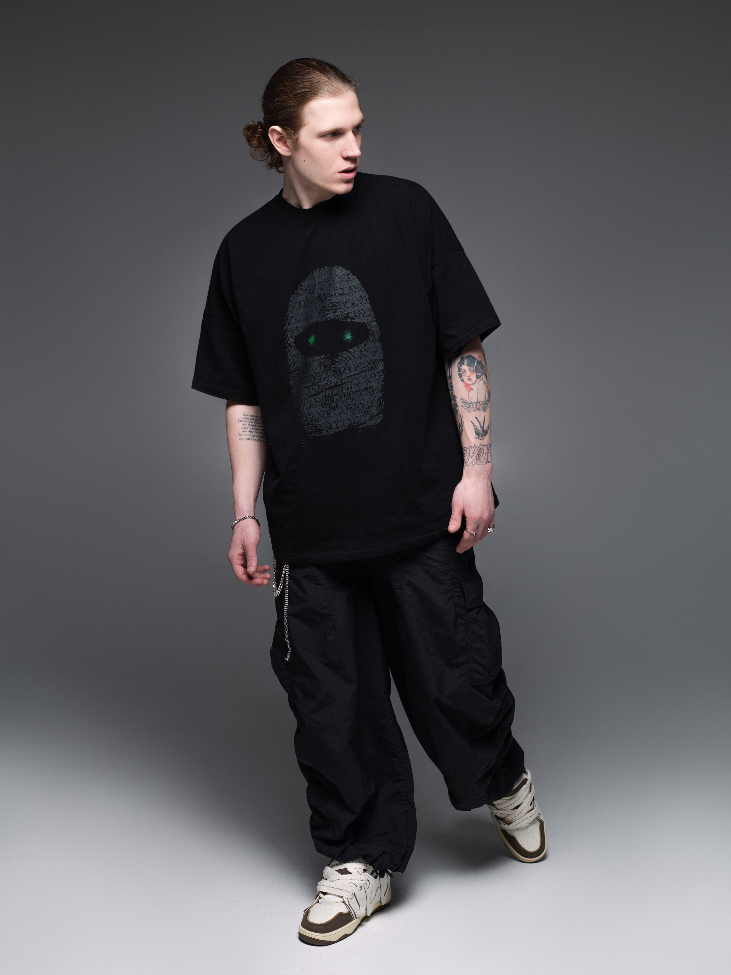 КАТАЛОГ | серый фон. RUNA production — стильные съемки для брендов